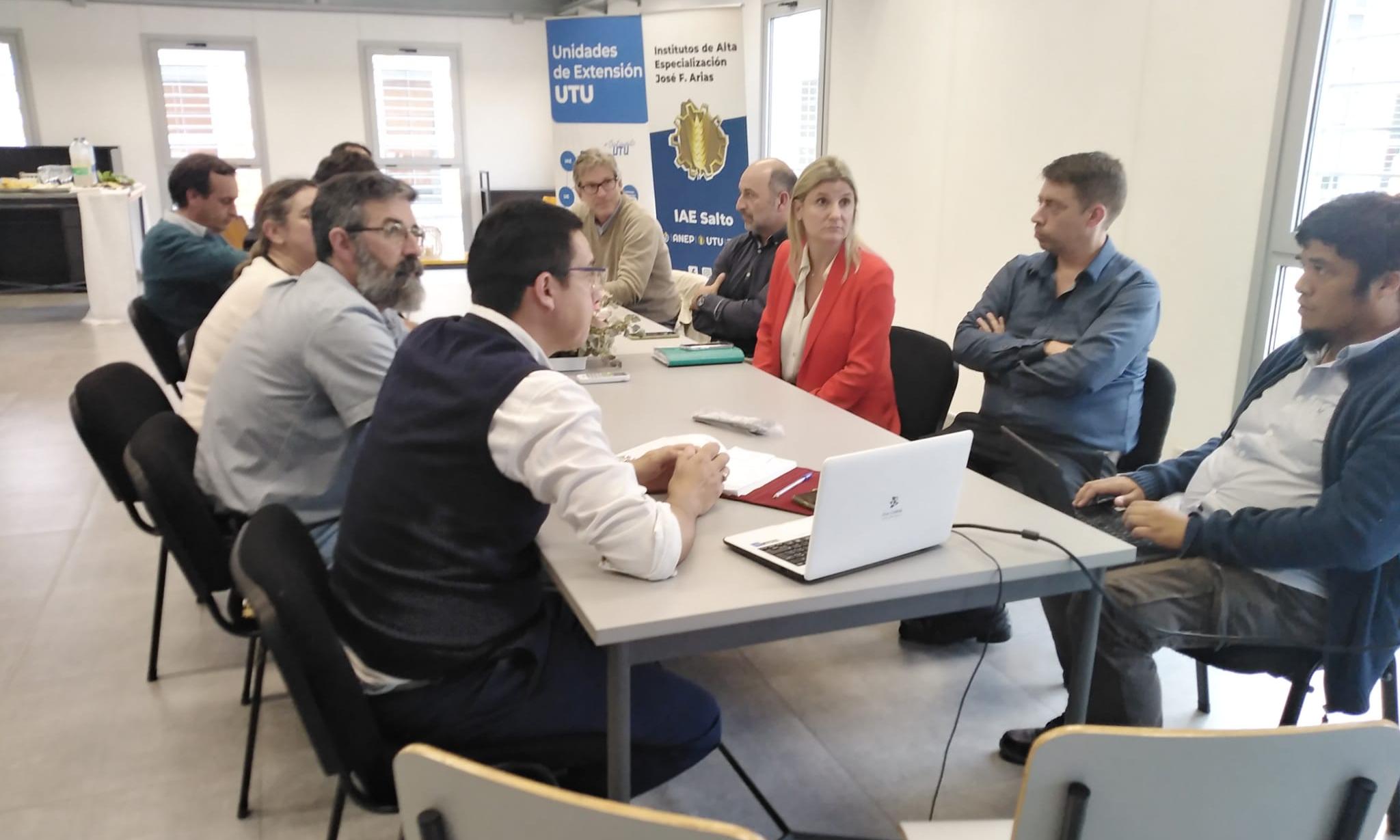 Turismo: reunión de Mesa Técnica entre IAE Salto, sector público y empresarial