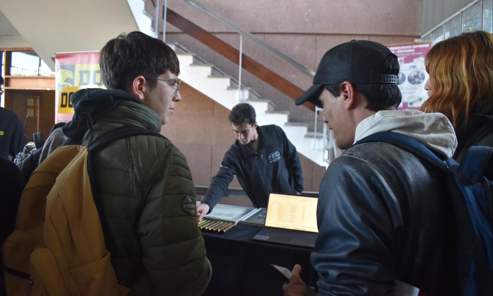 3ra. Feria del Empleo en el ITS "Arias Balparda"  