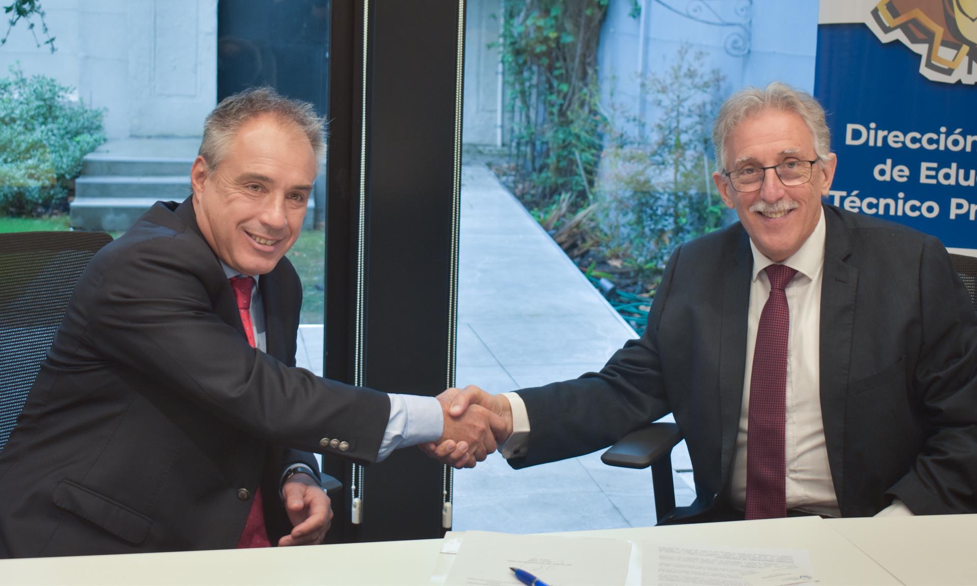Firma de convenio entre UTU y la Cámara de la Construcción