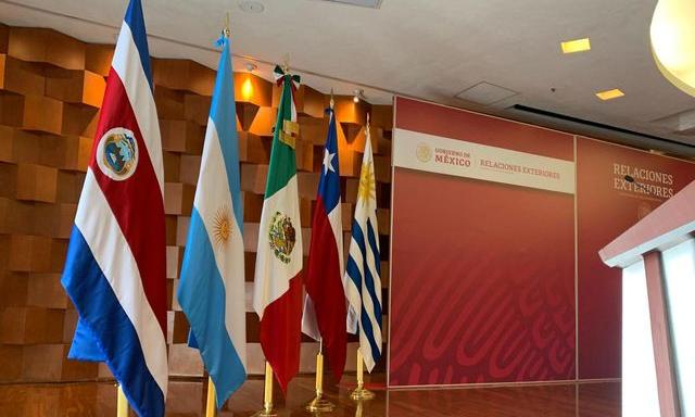 Programa Women in the Sky: estudiantes de UTU aeronautica representan a Uruguay en México