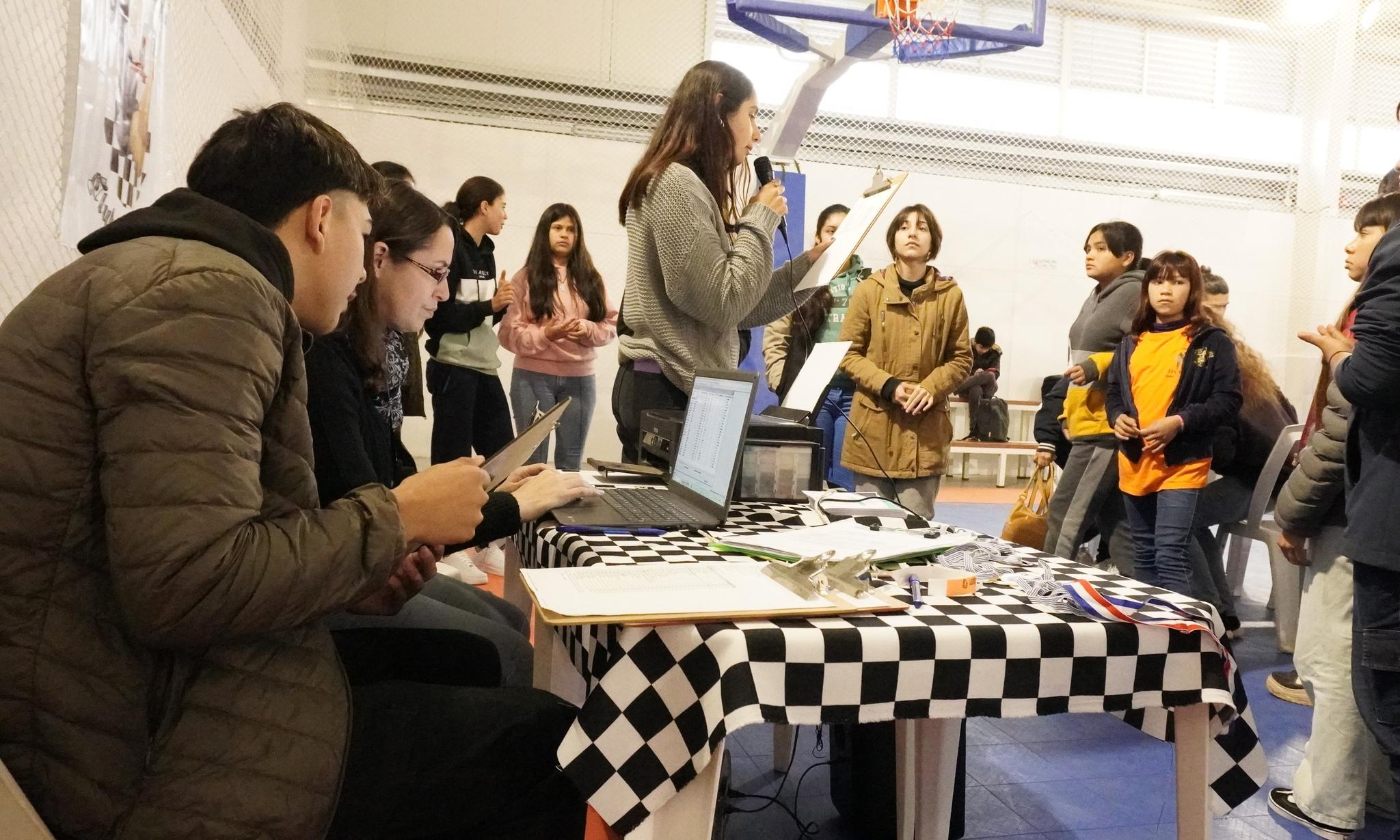 estudiantes de Bella Unión