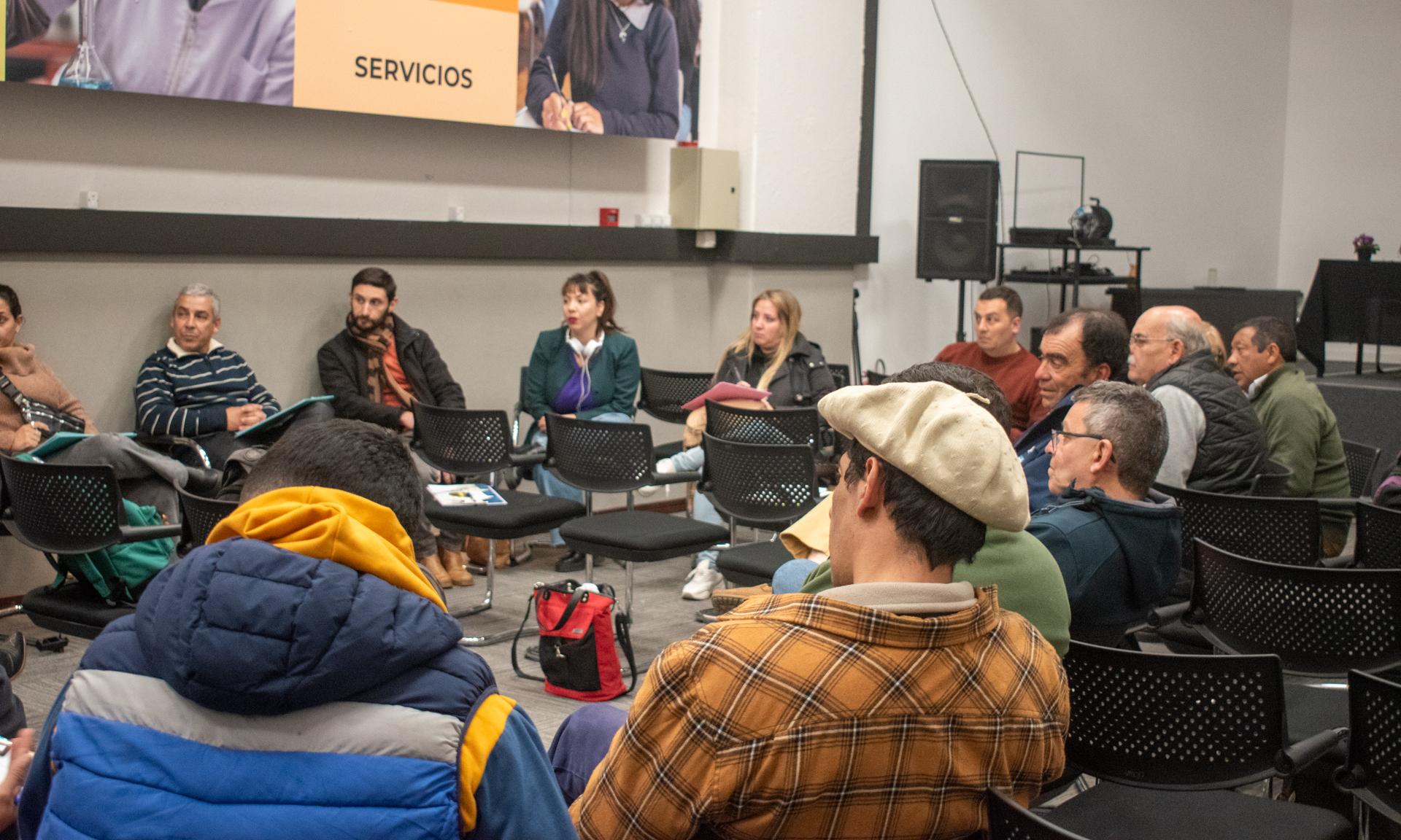 Está en marcha curso de actualización para Jefes y Ayudantes de internados de Escuelas Agrarias