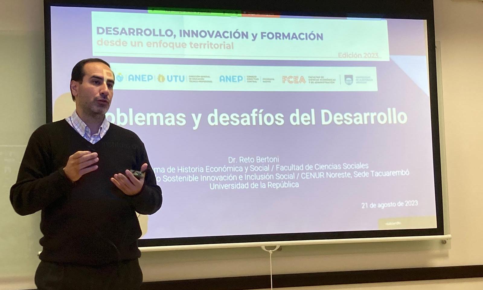 Curso de Desarrollo, Innovación y Formación desde un enfoque territorial