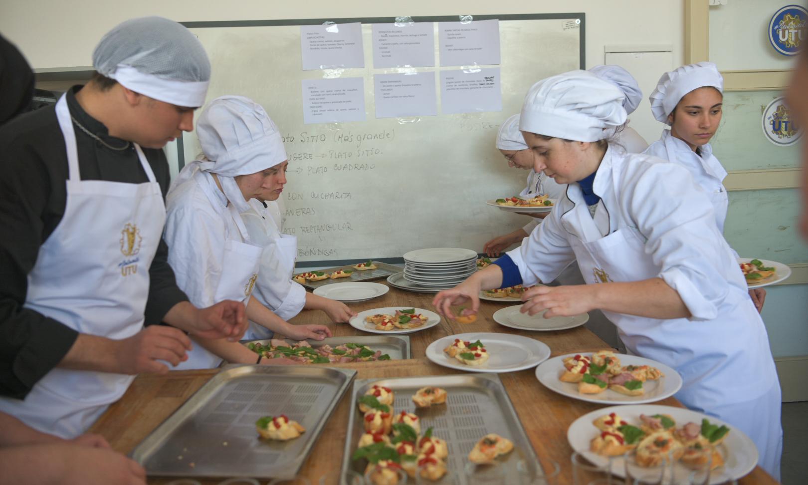 La Escuela Técnica de Florida tiene una nueva sala de Gastronomía