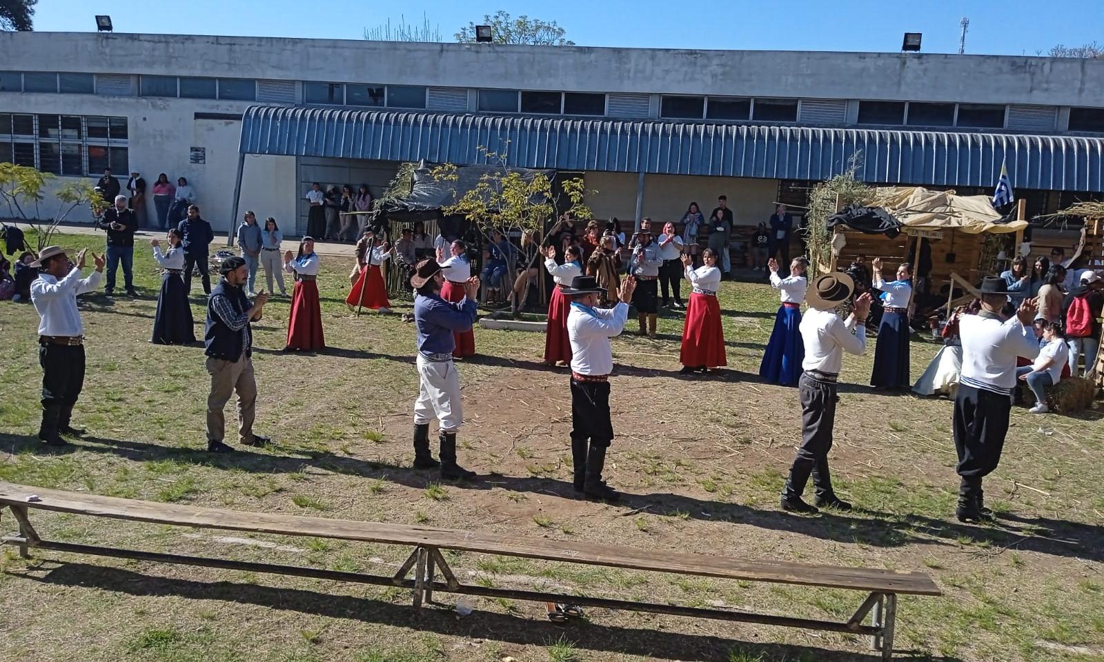 99 años de la Escuela Técnica de Rivera