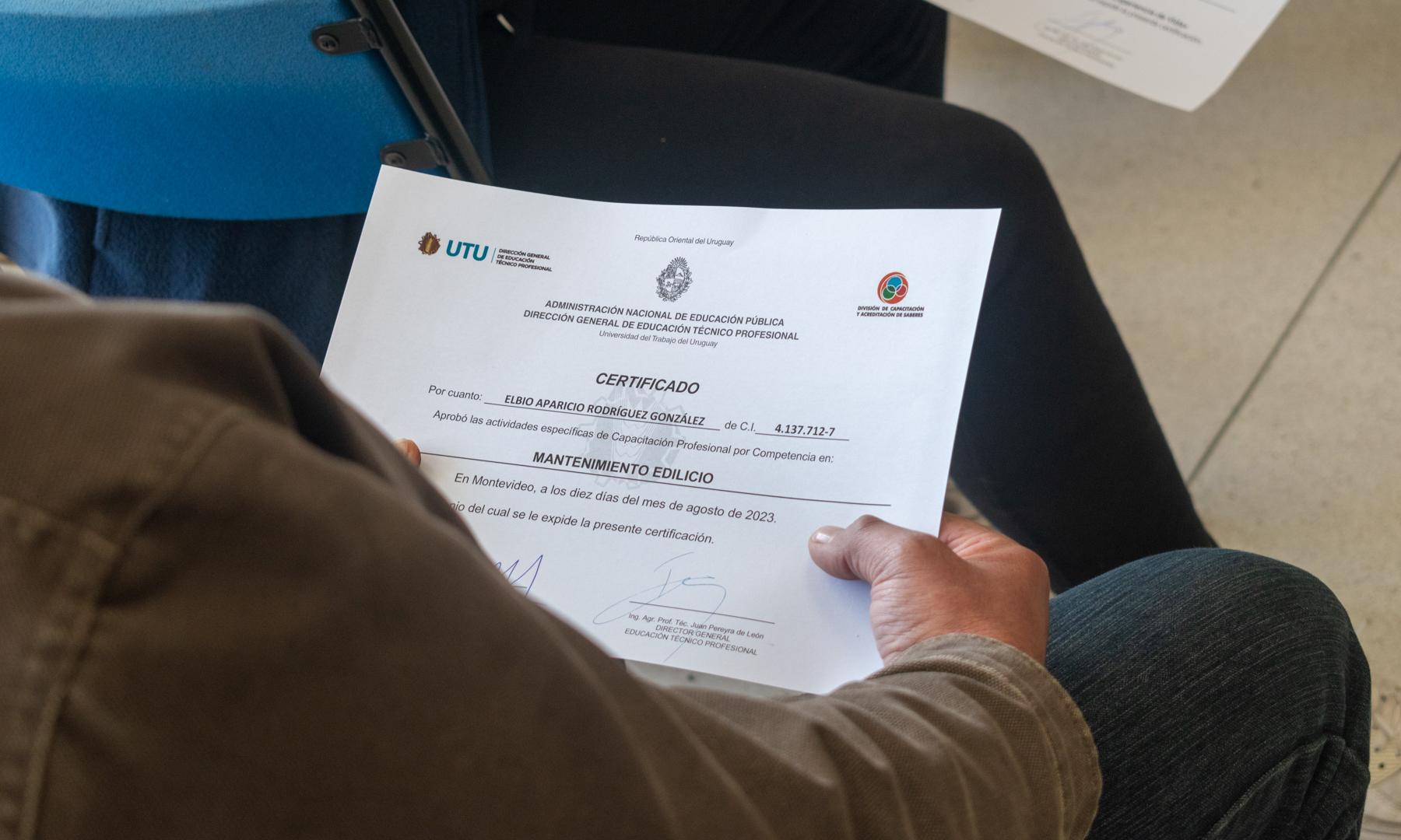 UTU entregó diplomas
