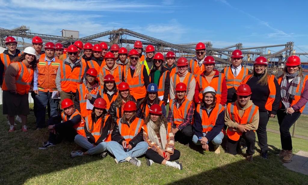 Estudiantes de Logística