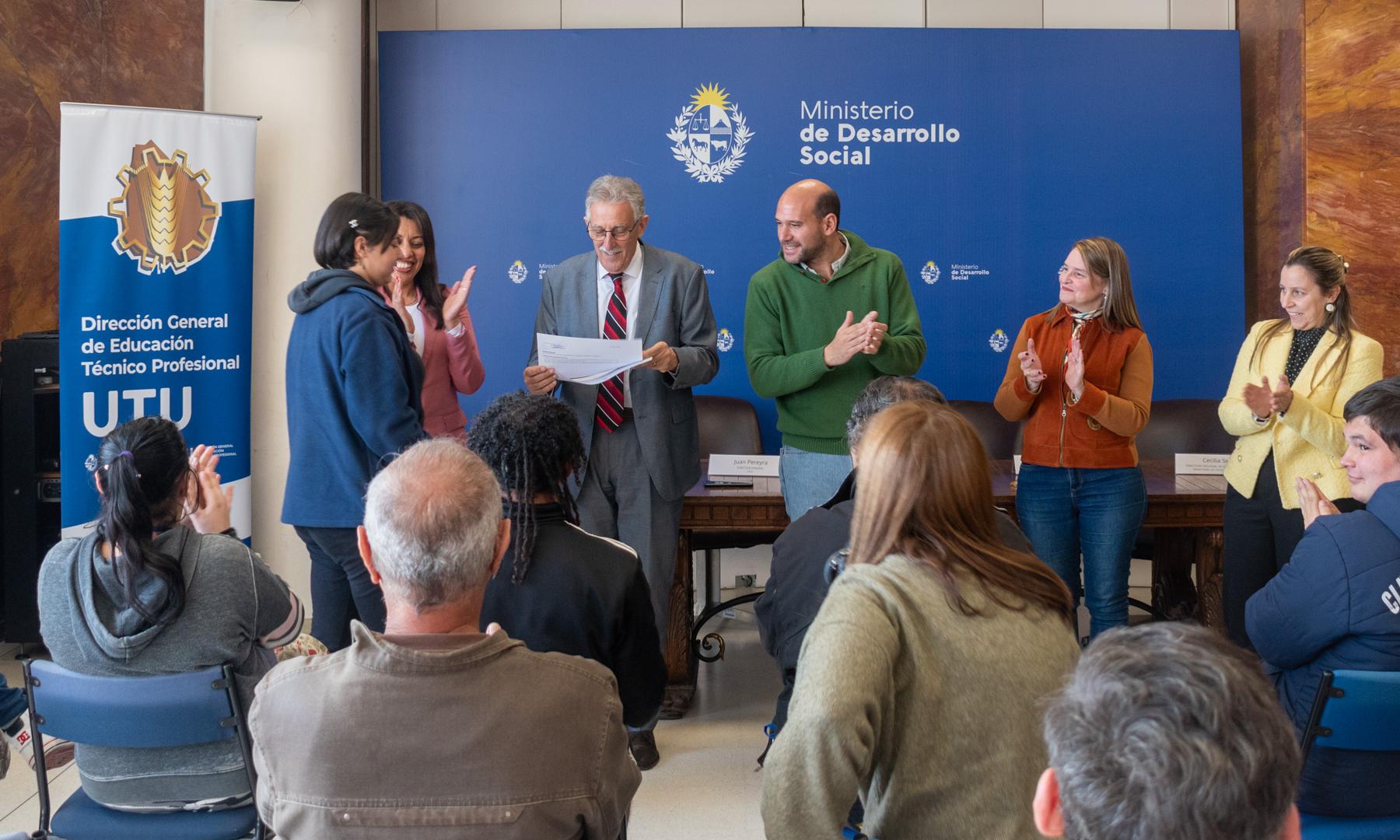 UTU entregó diplomas