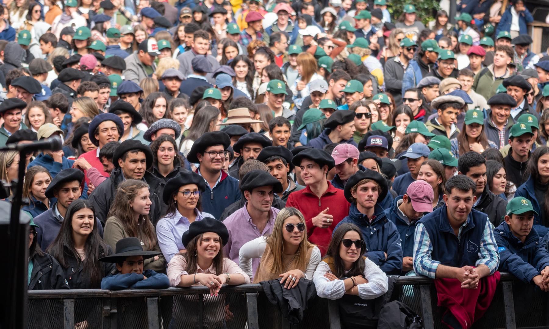 Estudiantes de UTU de todo el país disfrutaron de la gran fiesta agraria en Plaza Prado