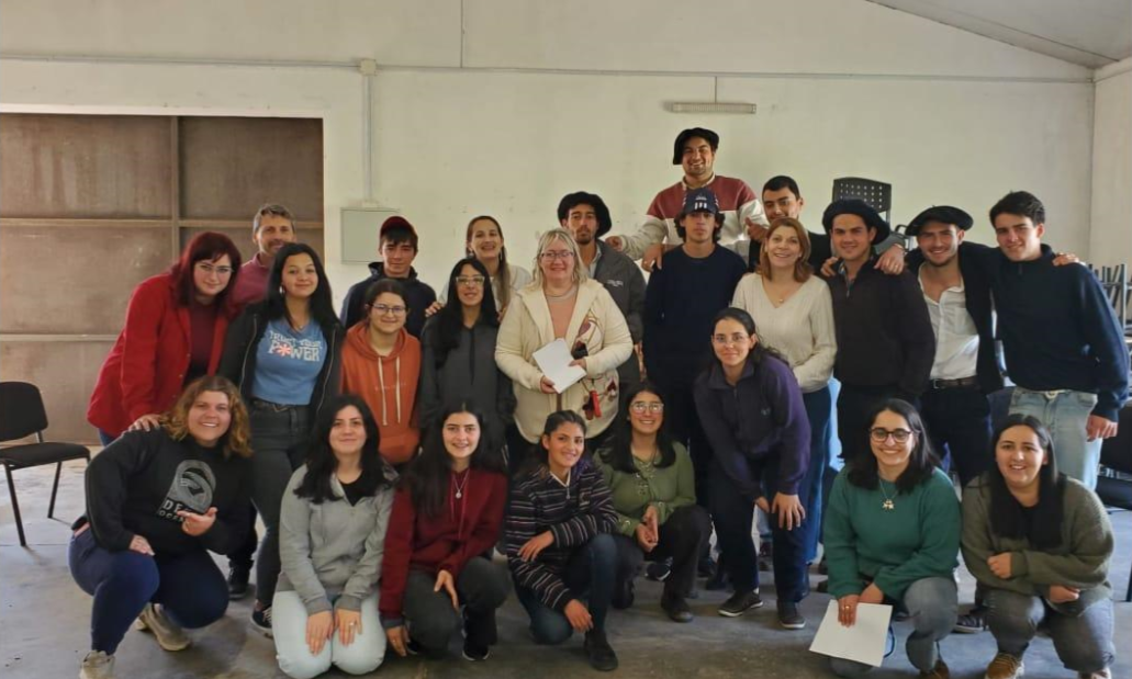 Estudiantes Melo