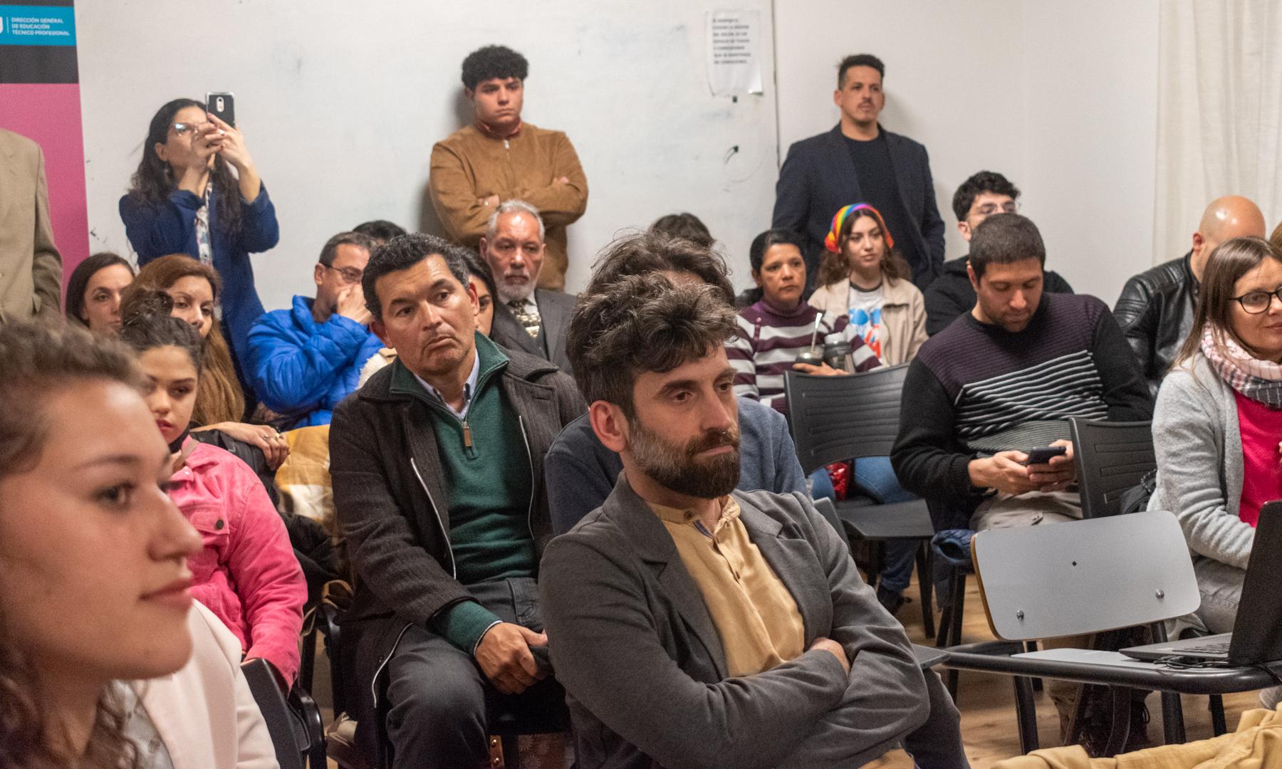 Comunicación Social: Una entrevista radial con profesionalidad, actualidad y aprendizaje