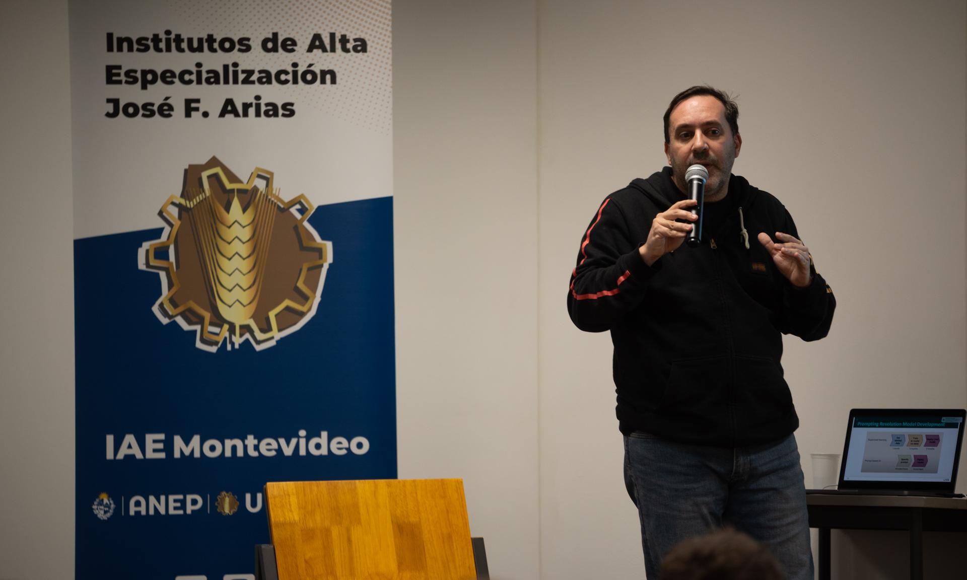 Charlas Conociendo el mundo IT: Los retos que depara la expansión de la inteligencia artificial