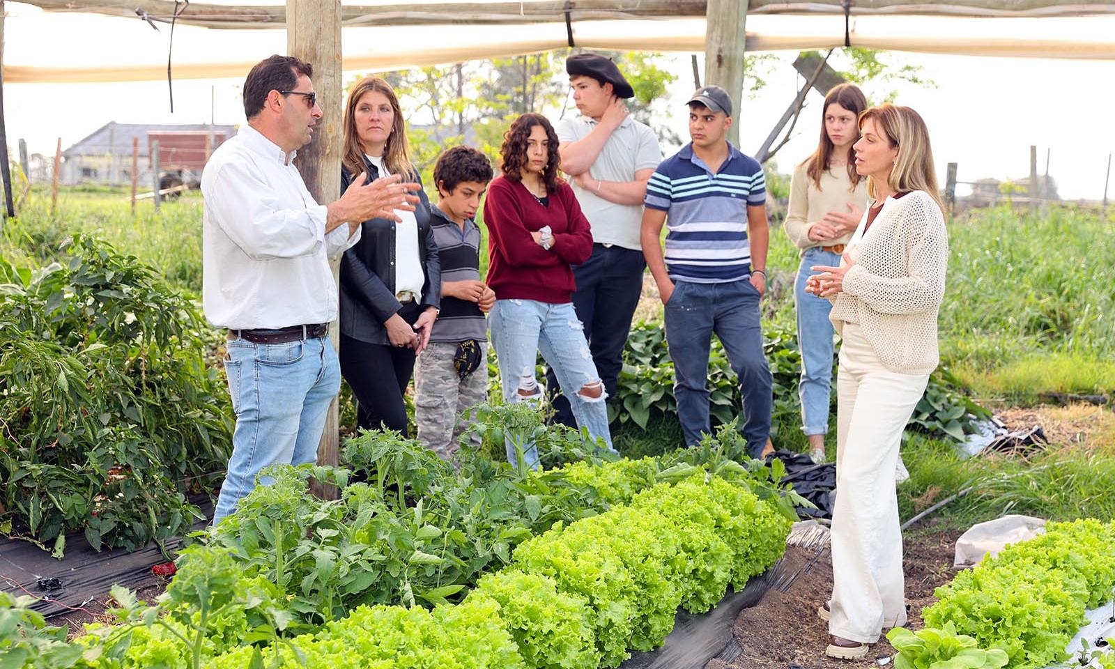 La Escuela Agraria Durazno recibió la visita de Lorena Ponce de León 