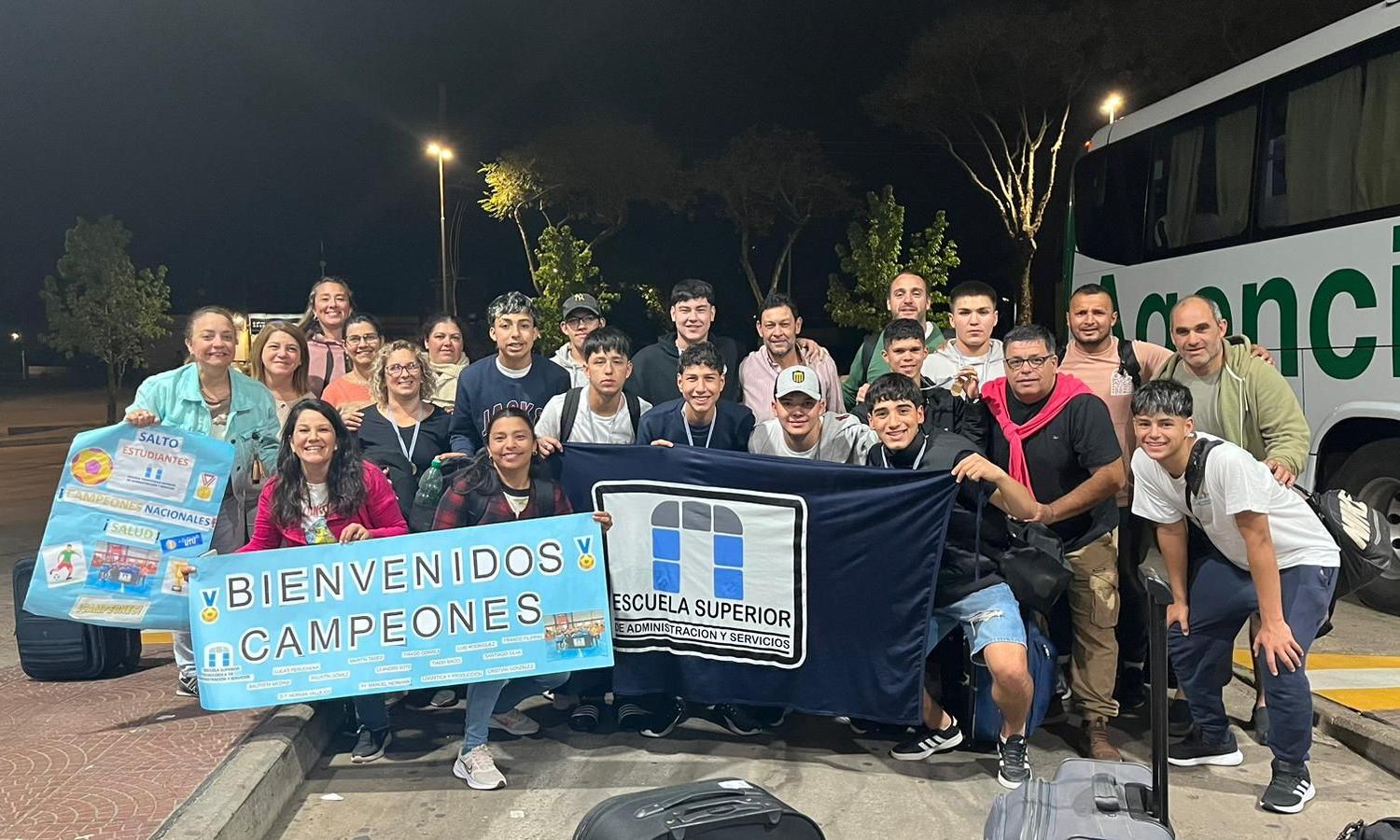 Estudiantes salteños campeones de fútbol sala en los  Juegos Deportivos Nacionales