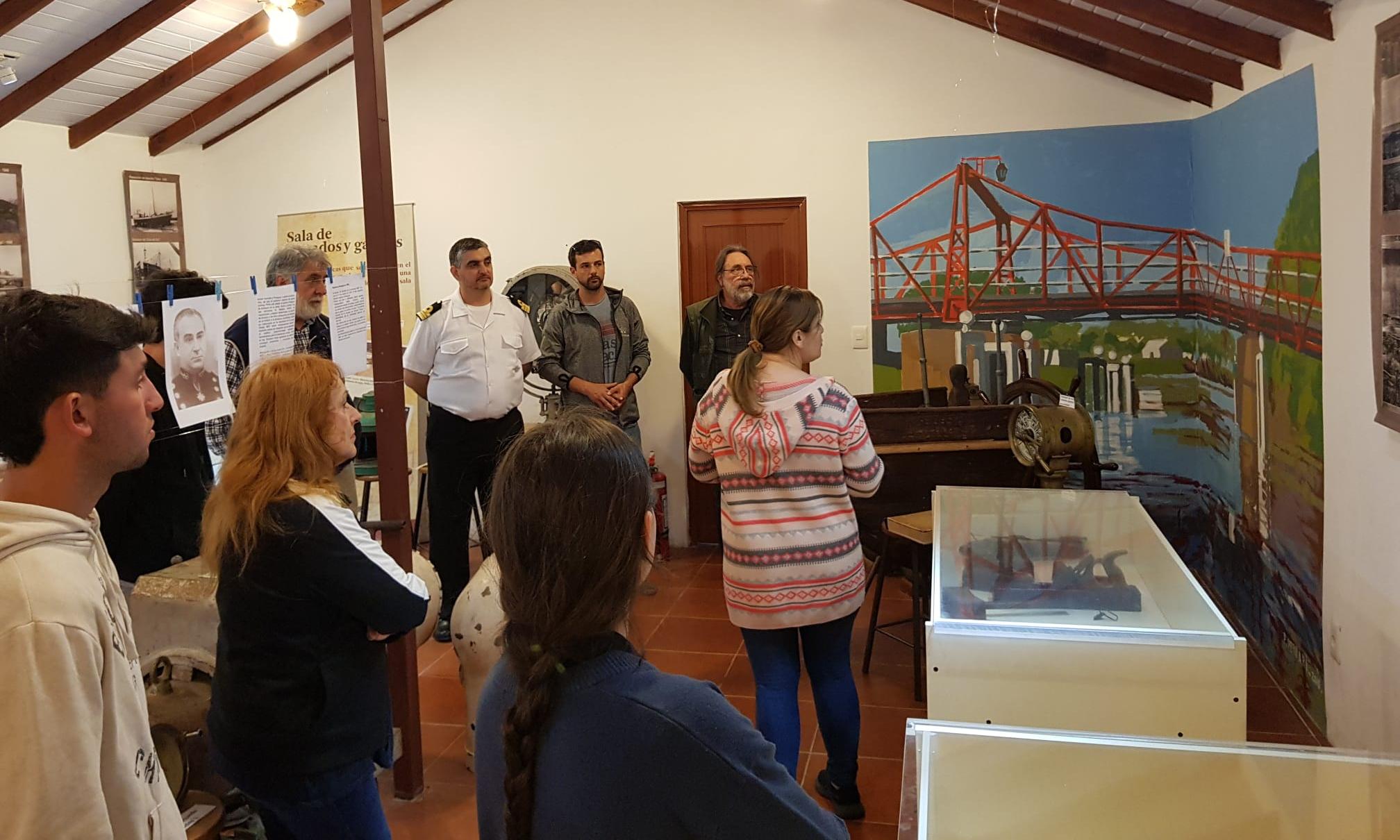 Visita de alumnos del ERCNA a la Subprefectura de Carmelo