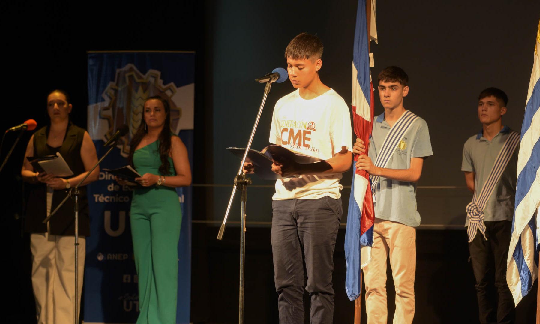 Tres años de crecimiento y emociones: Centro María Espínola de Bella Unión celebró su primera generación de egresados