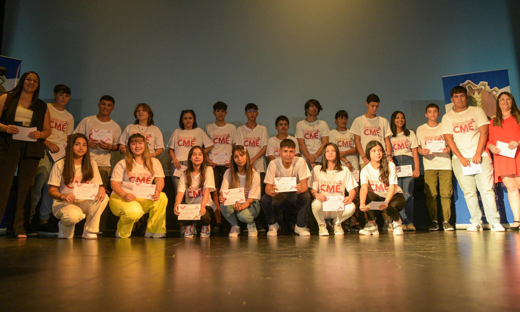 Tres años de crecimiento y emociones: Centro María Espínola de Bella Unión celebró su primera generación de egresados