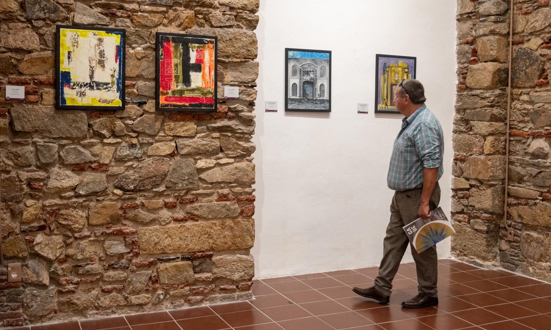 Exposición colectiva GAUE: un recorrido por la historia de la institución en el Centro Cultural UTU