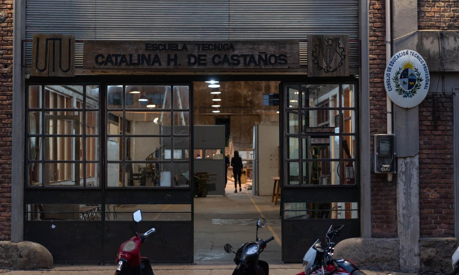  Escuela Superior 