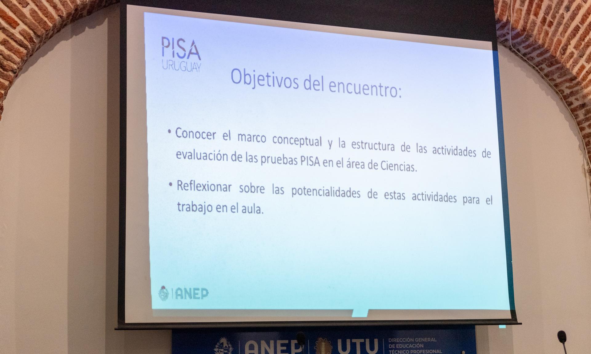 Encuentro con docentes sobre las pruebas PISA y sus proyecciones