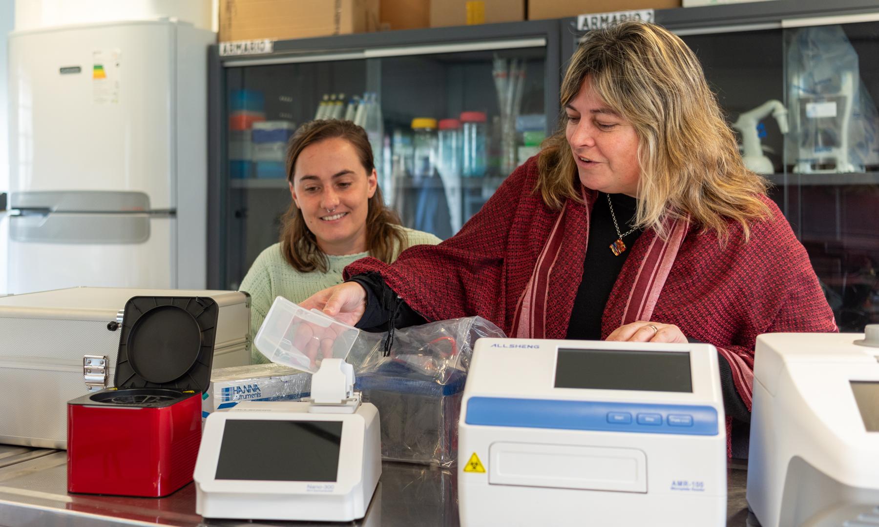 Equipados para el futuro: laboratorios de biotecnología recibieron material de vanguardia
