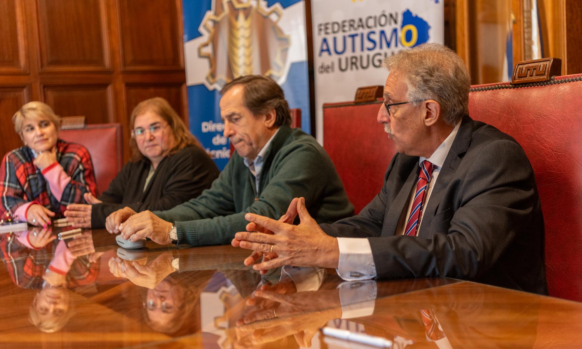 Juntos para incrementar el desarrollo y apoyo a chicos con TEA