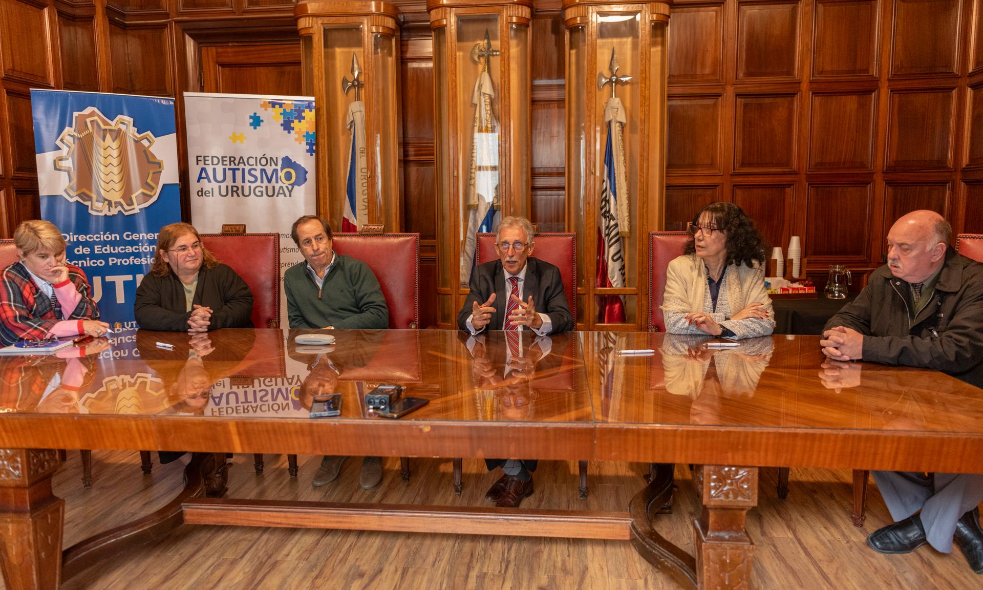 Juntos para incrementar el desarrollo y apoyo a chicos con TEA