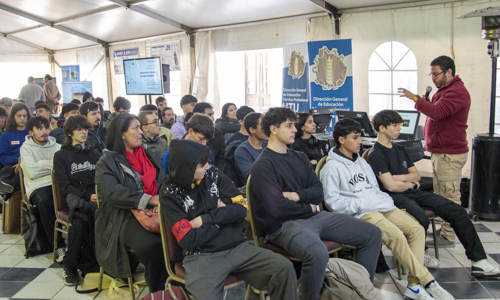Ceibal proyecta nuevas experiencias en Ciencias de la Computación