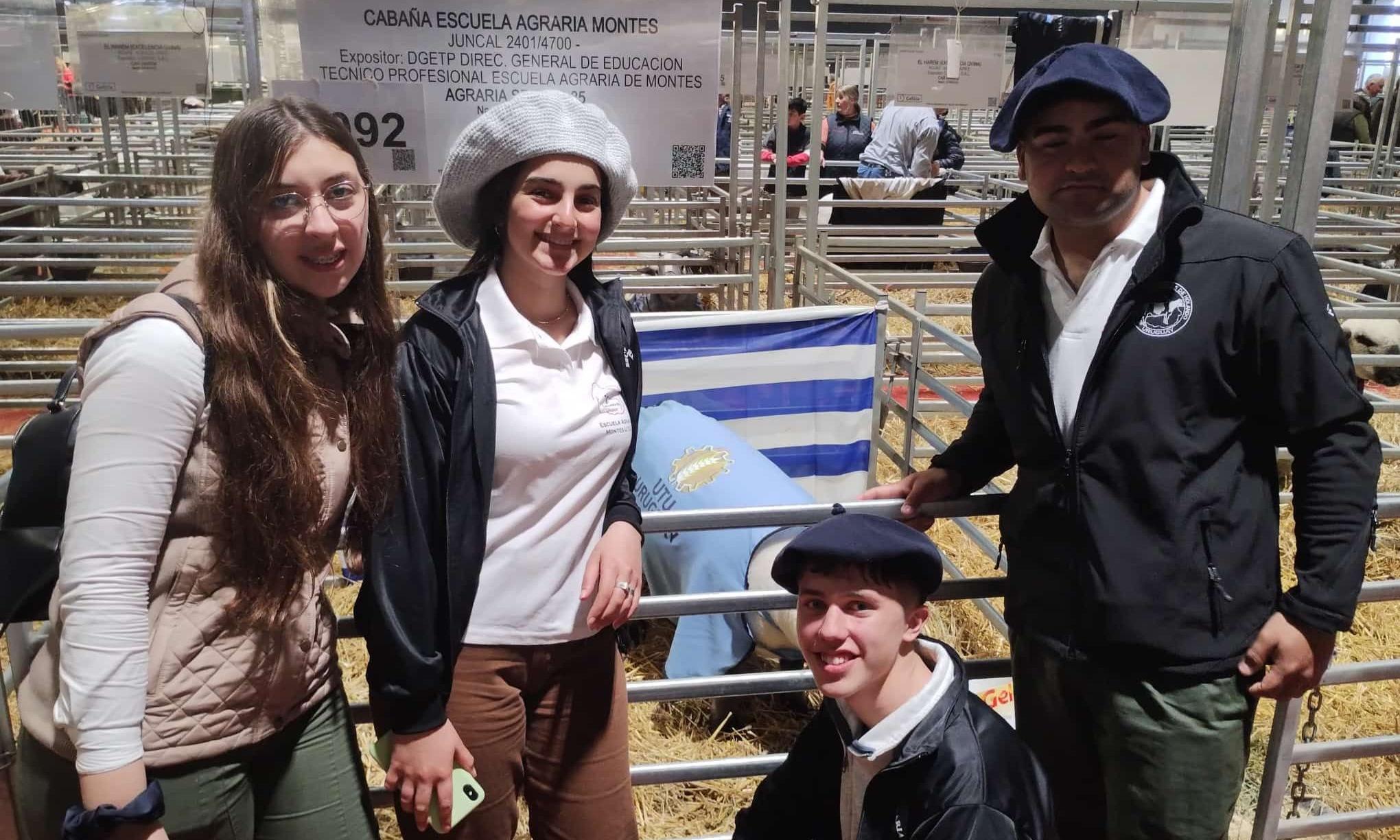 Deber cumplido: “Agraria Serena” la Hampshire Down de UTU retorna tras competir en la Expo Palermo de Argentina