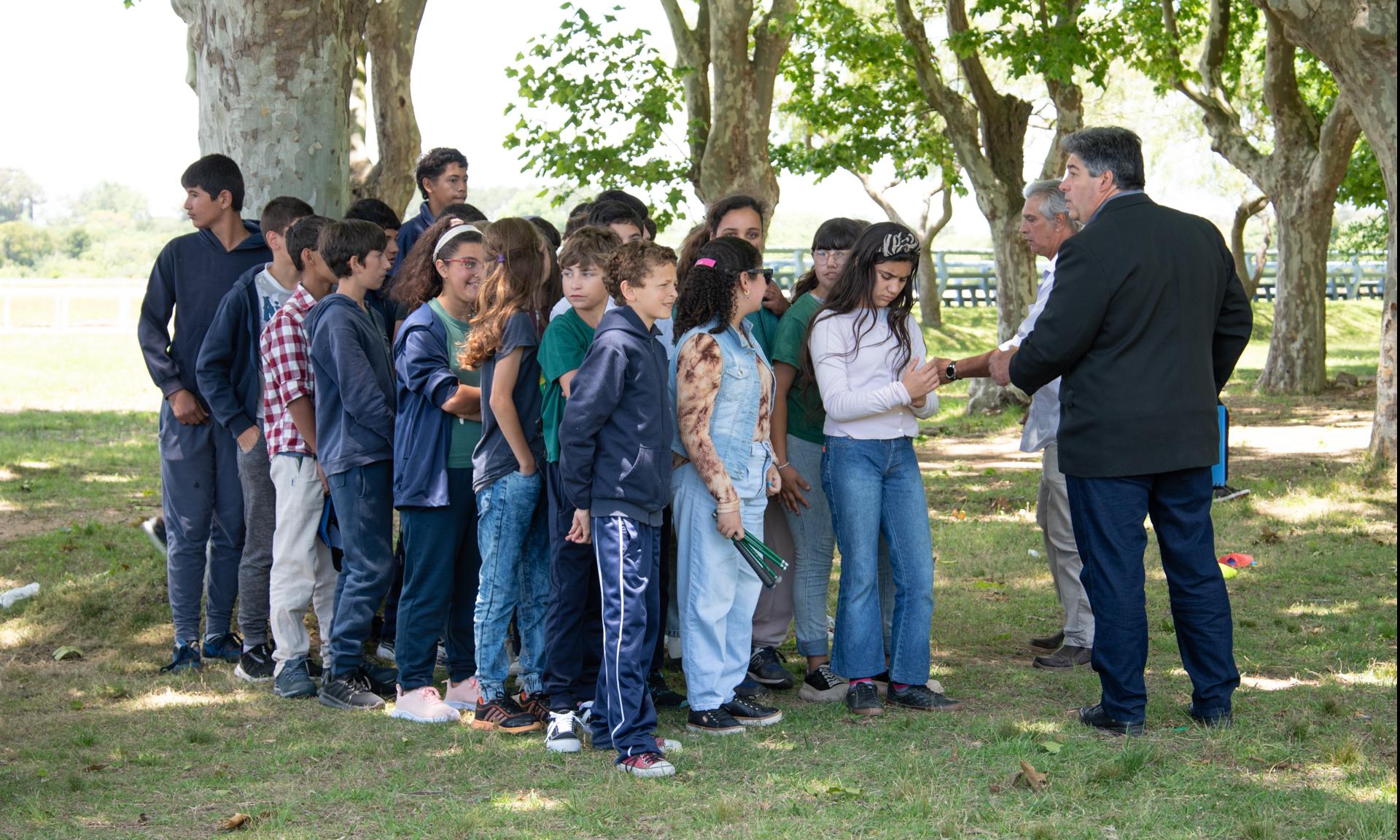 estudiantes y docentes