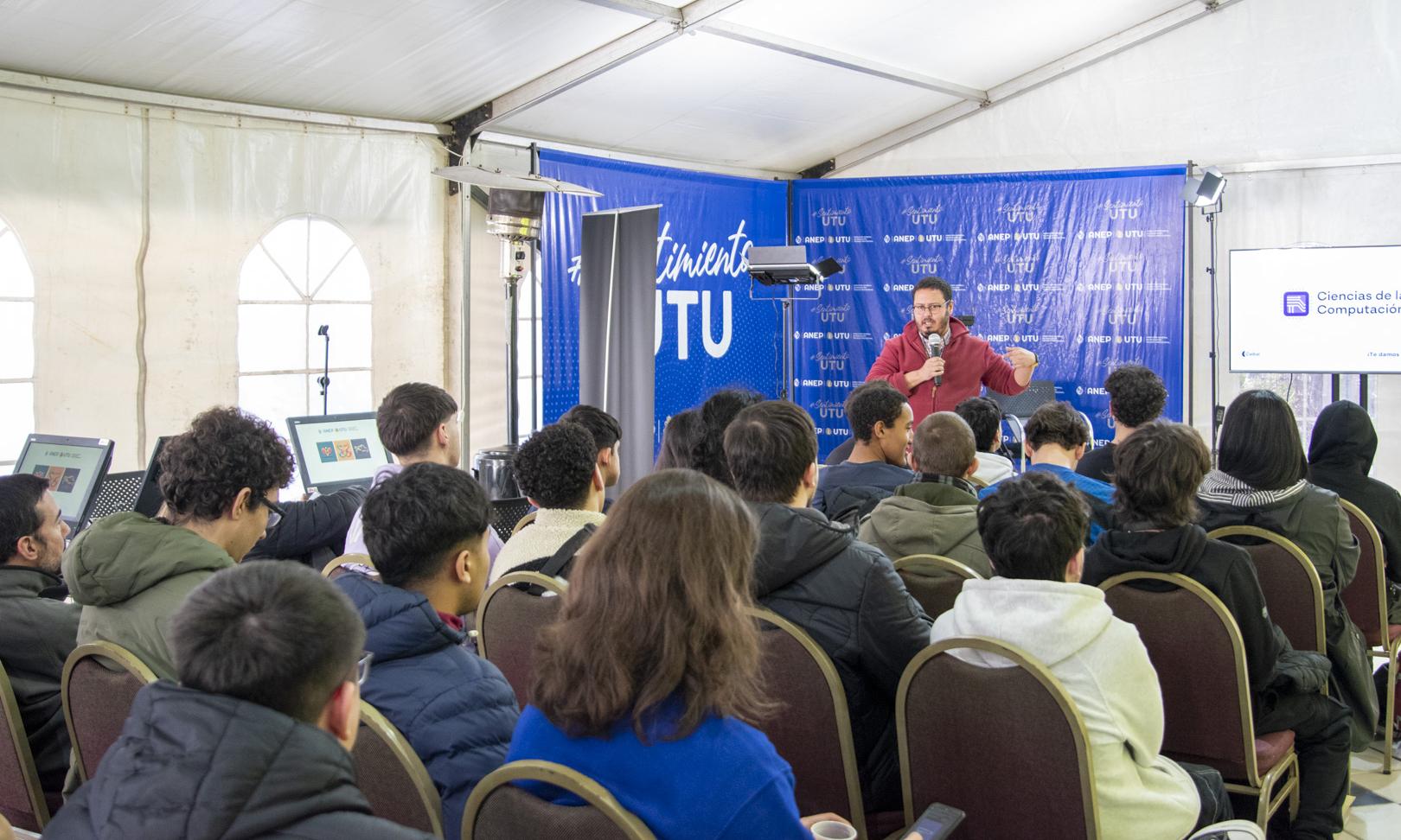 Ceibal proyecta nuevas experiencias en Ciencias de la Computación