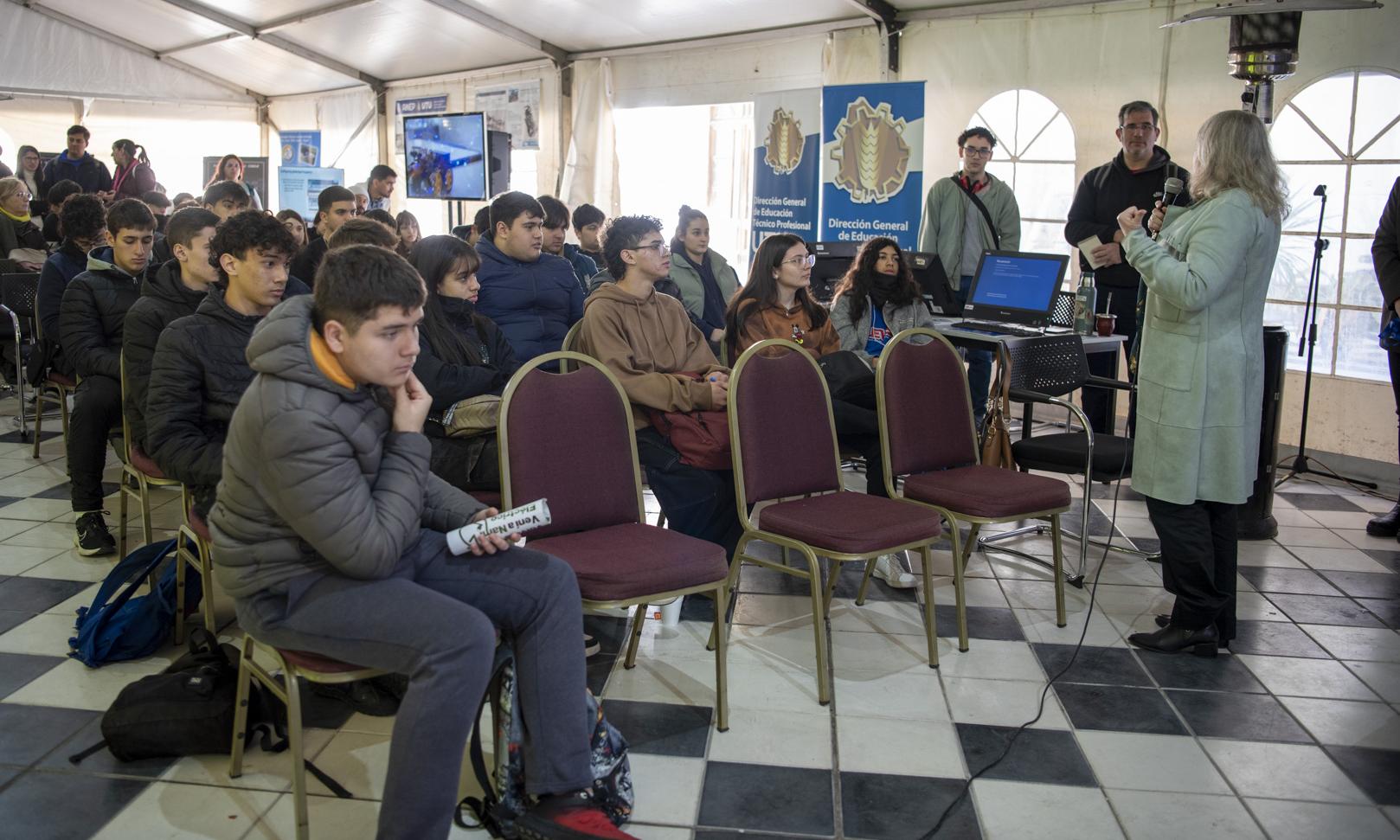 UTE profundiza sobre la movilidad eléctrica en la Semana de la Innovación y Tecnología 