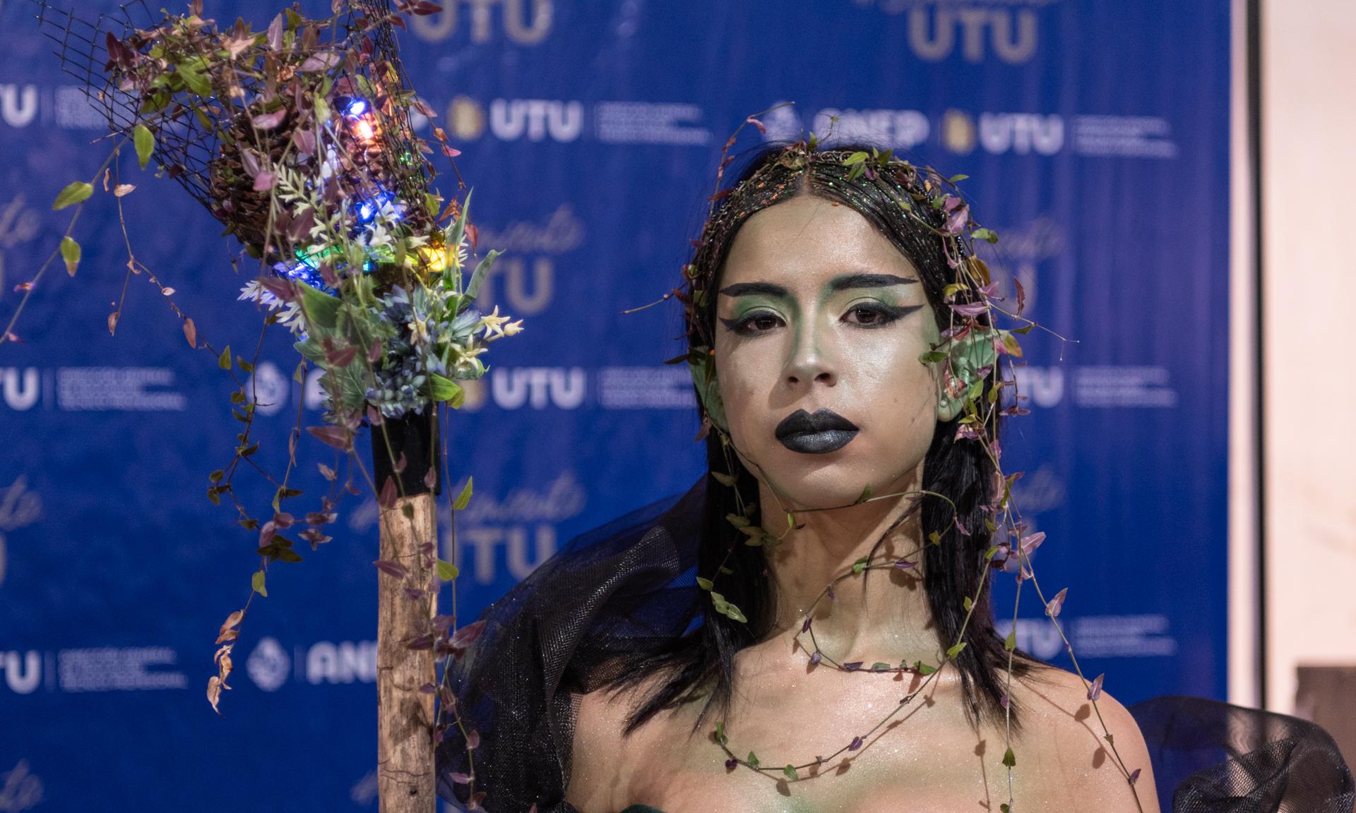 La Expo Educa Estética terminó con la presentación de los grupos en el escenario principal, dándole un cierre a la instancia al mostrar los frutos de su trabajo.