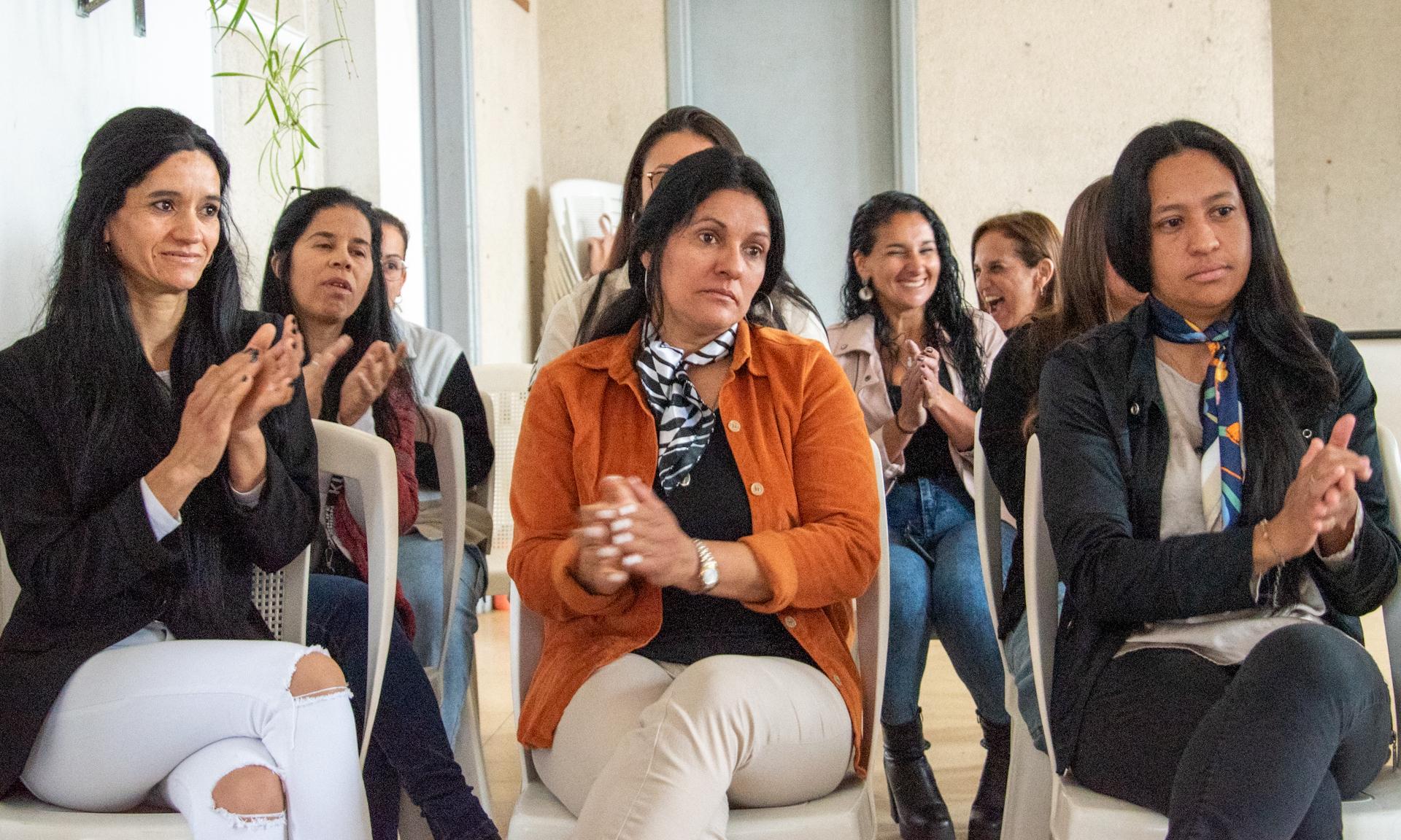 La División de Capacitación de Saberes (DICAS)_ entrega de certificados en el área de Albañileria