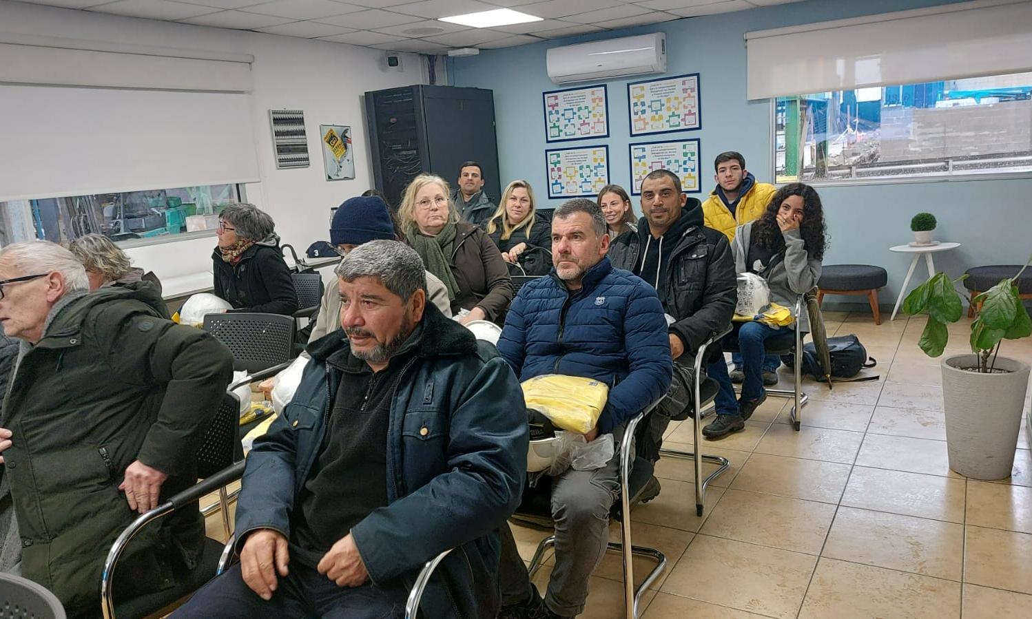 Estudiates de UTU visitaron una importante empresa de metalúrgica