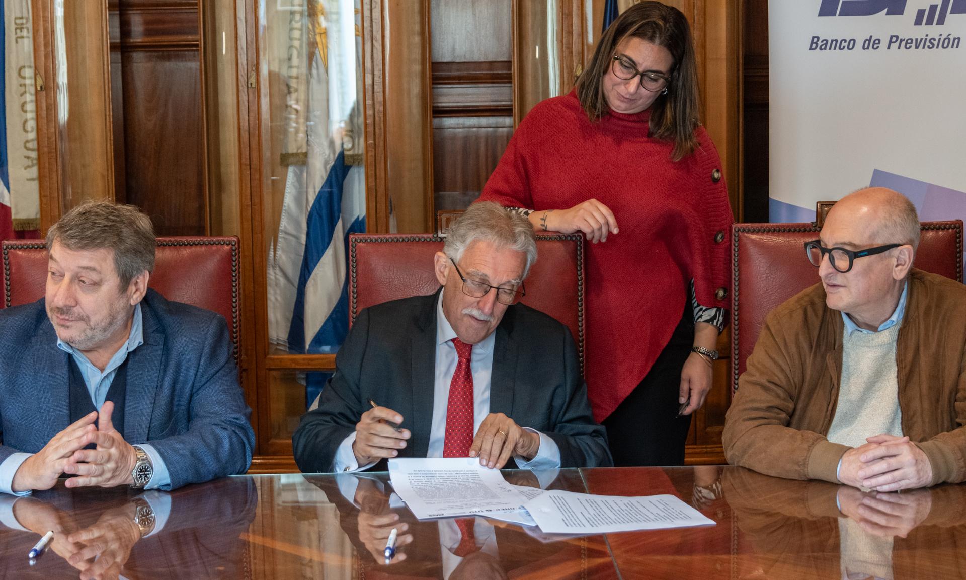 Uniendo lazos: UTU y BPS firmaron un importante convenio hacia el futuro