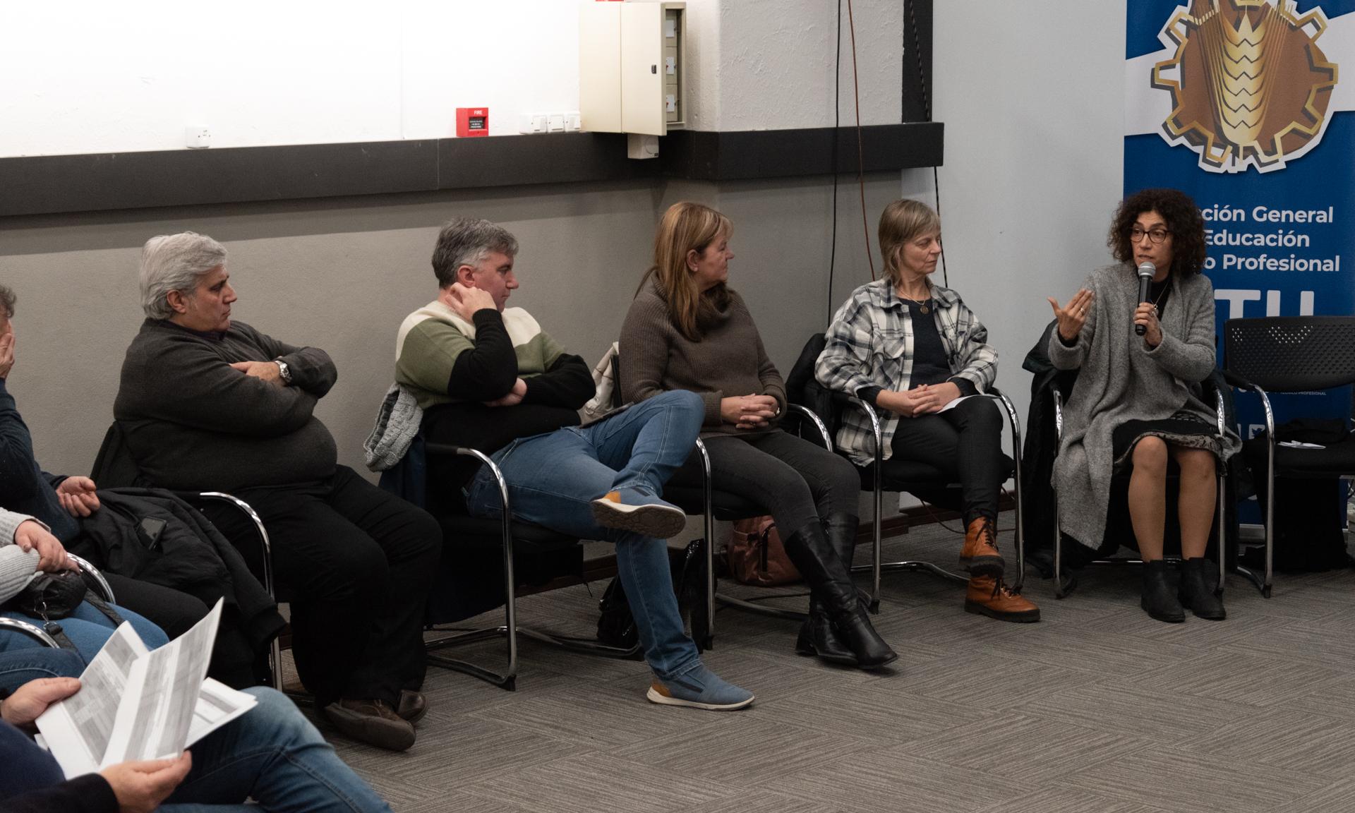 Charla sobre herramientas Sistémicas y aprendizaje para las Prácticas Educativas en UTU
