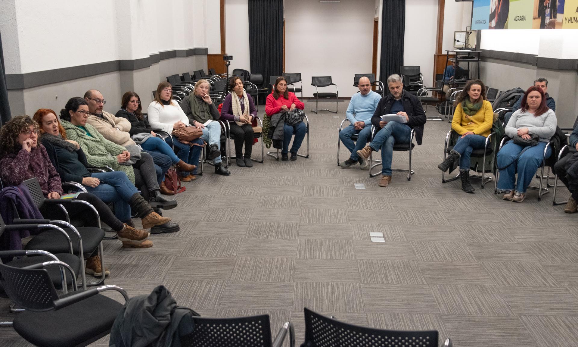 Charla sobre herramientas Sistémicas y aprendizaje para las Prácticas Educativas en UTU