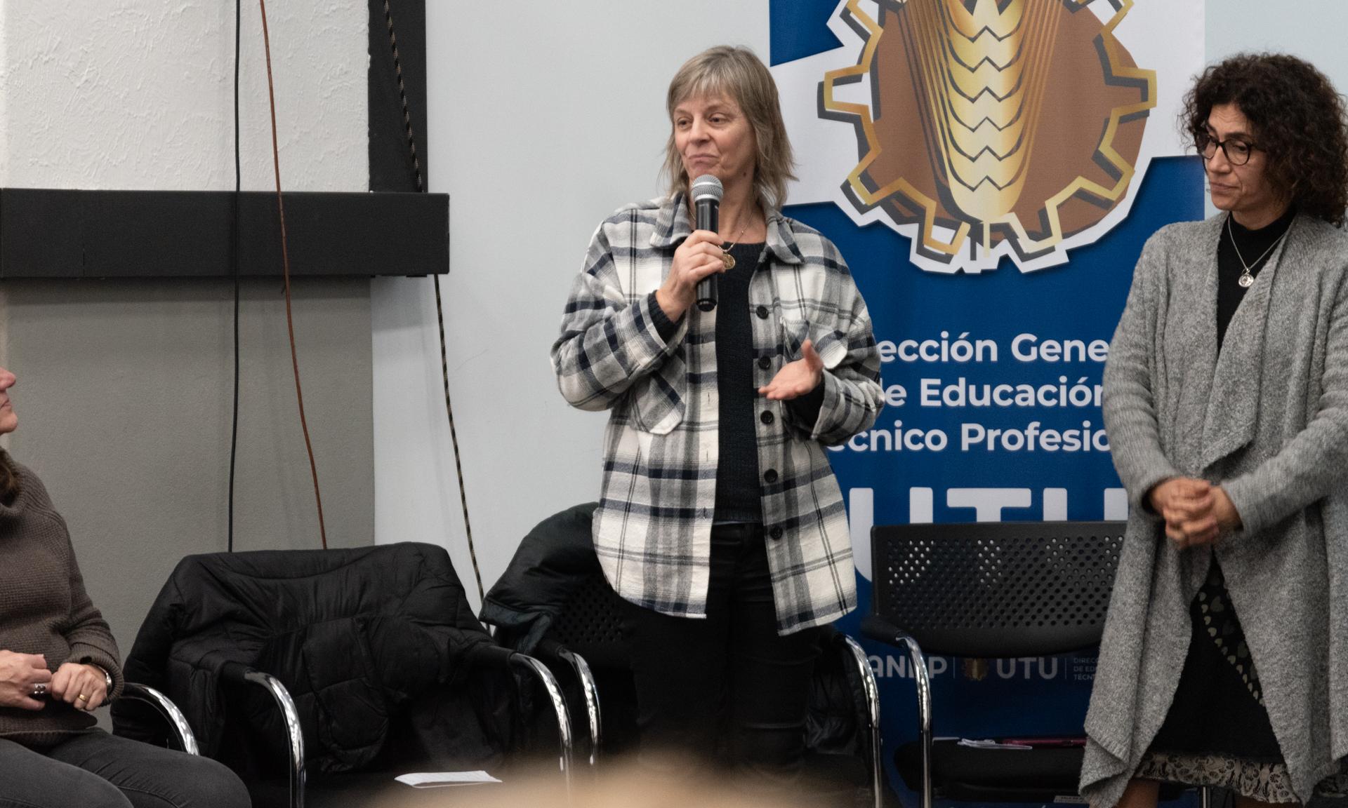 Charla sobre herramientas Sistémicas y aprendizaje para las Prácticas Educativas en UTU