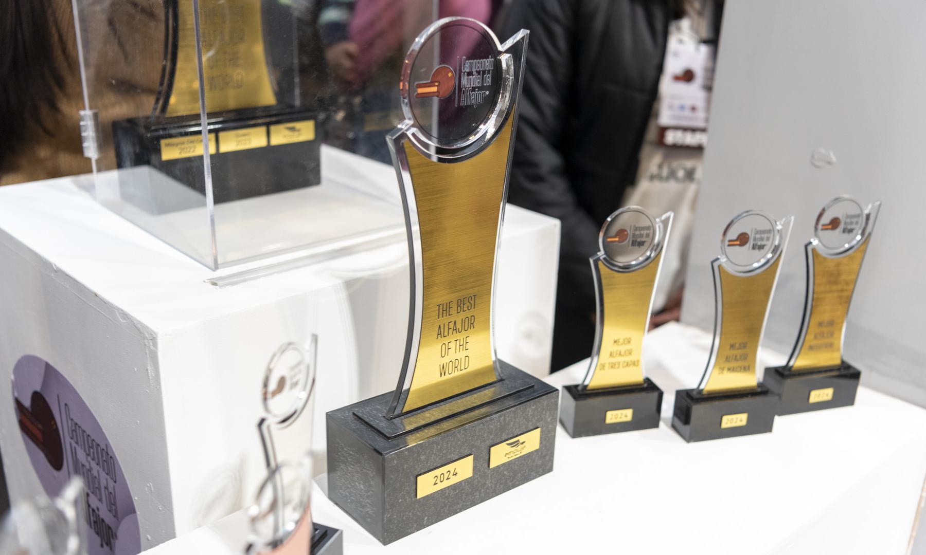 Estudiantes de gastronomía participaron en el Campeonato Mundial del Alfajor en Argentina