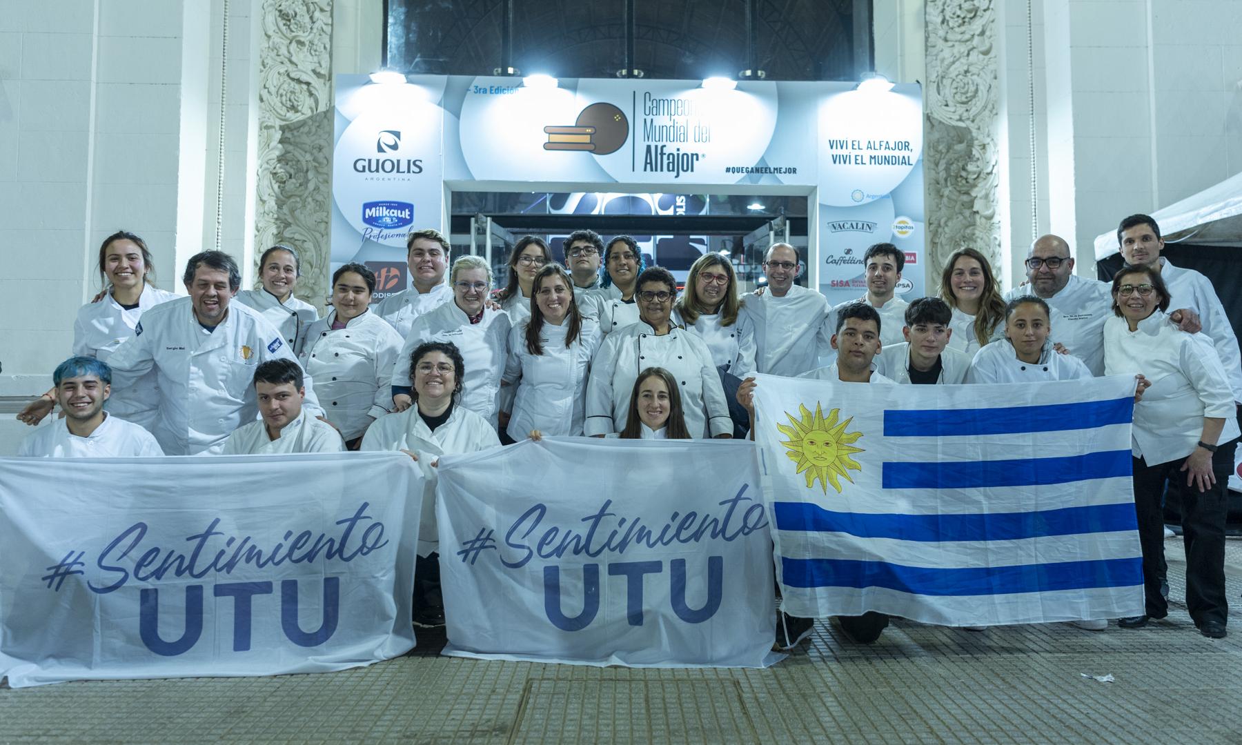 Estudiantes de gastronomía participaron en el Campeonato Mundial del Alfajor en Argentina