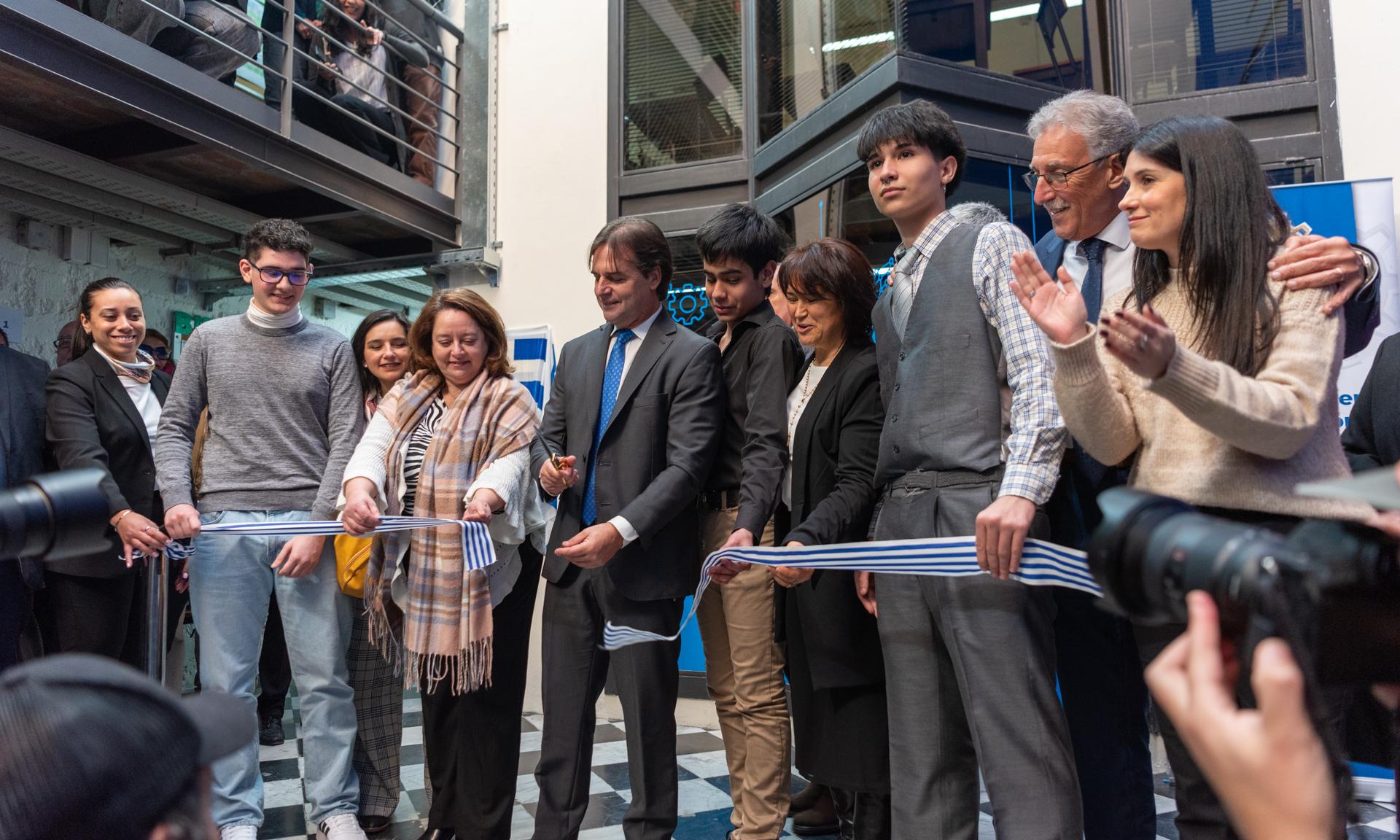 Con la presencia del presidente Luis Lacalle Pou quedó inaugurado el nuevo Instituto de Informática de UTU