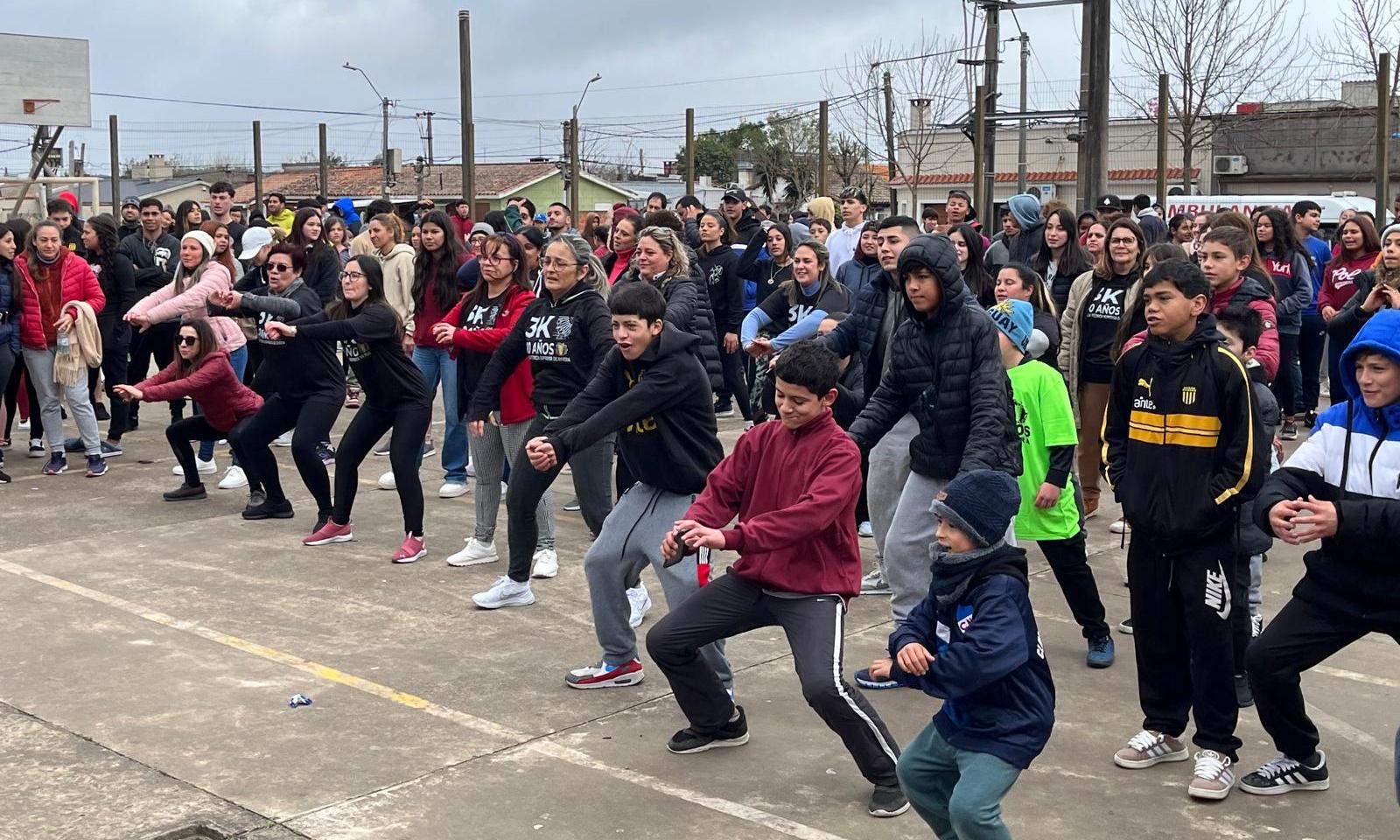 La Escuela técnica de rivera realizo una corre caminata de 3k este viernes 9 de agosto.
