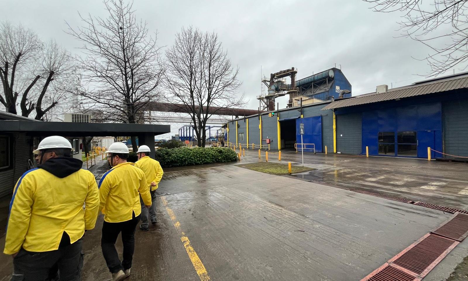 Estudiates de UTU visitaron una importante empresa de metalúrgica