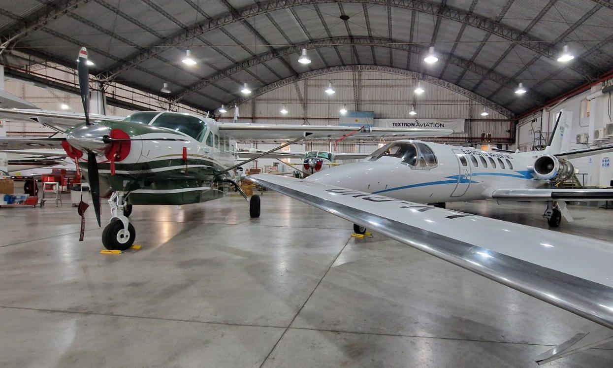Funcionarios de UTU visitaron empresas aeronáuticas en Argentina