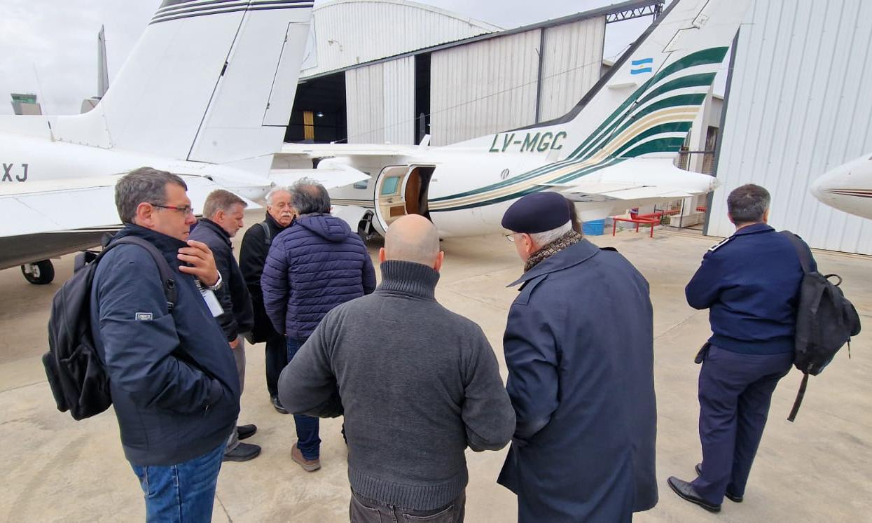 Funcionarios de UTU visitaron empresas aeronáuticas en Argentina