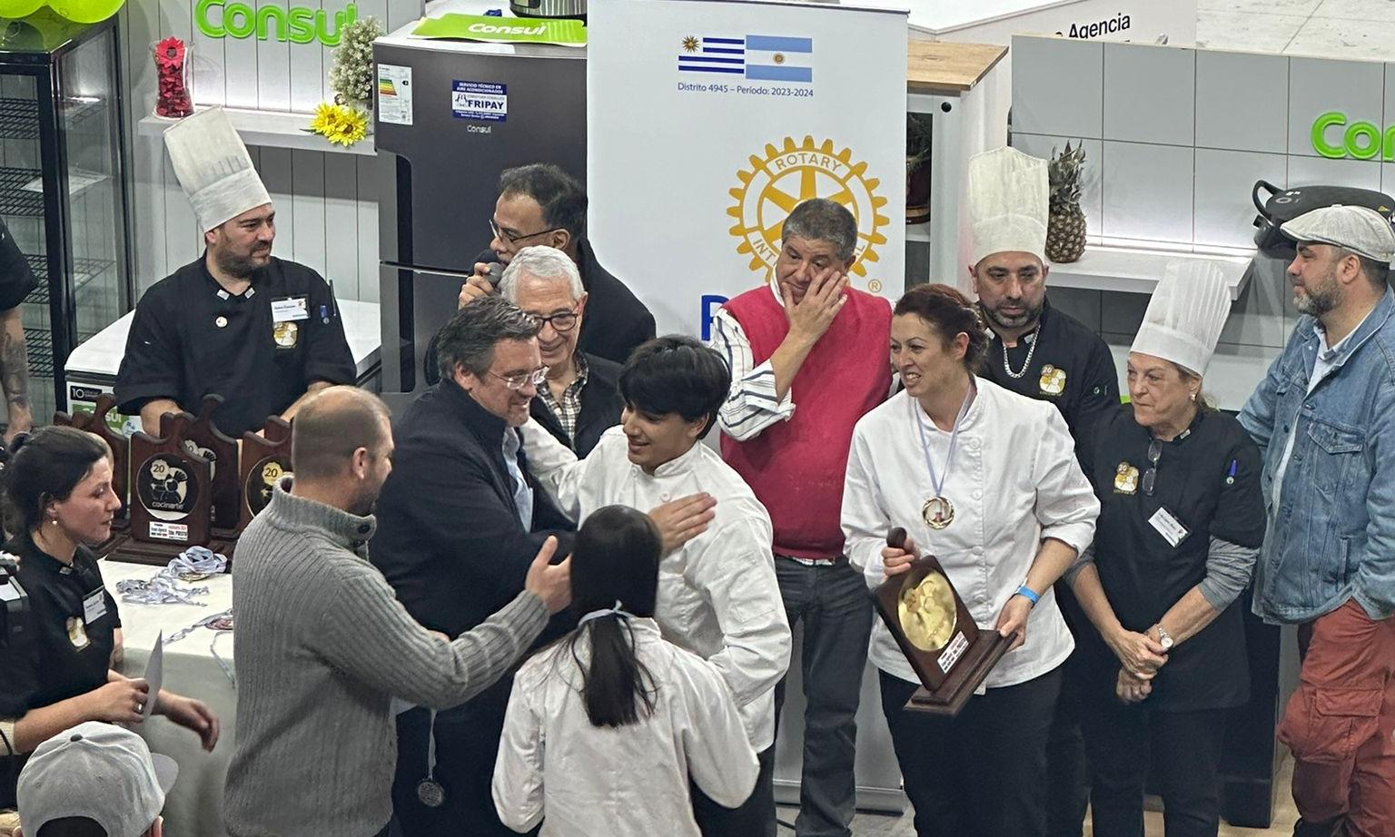 Alumnos demuestran su pasión culinaria y se destacan en certamen nacional de gastronomía