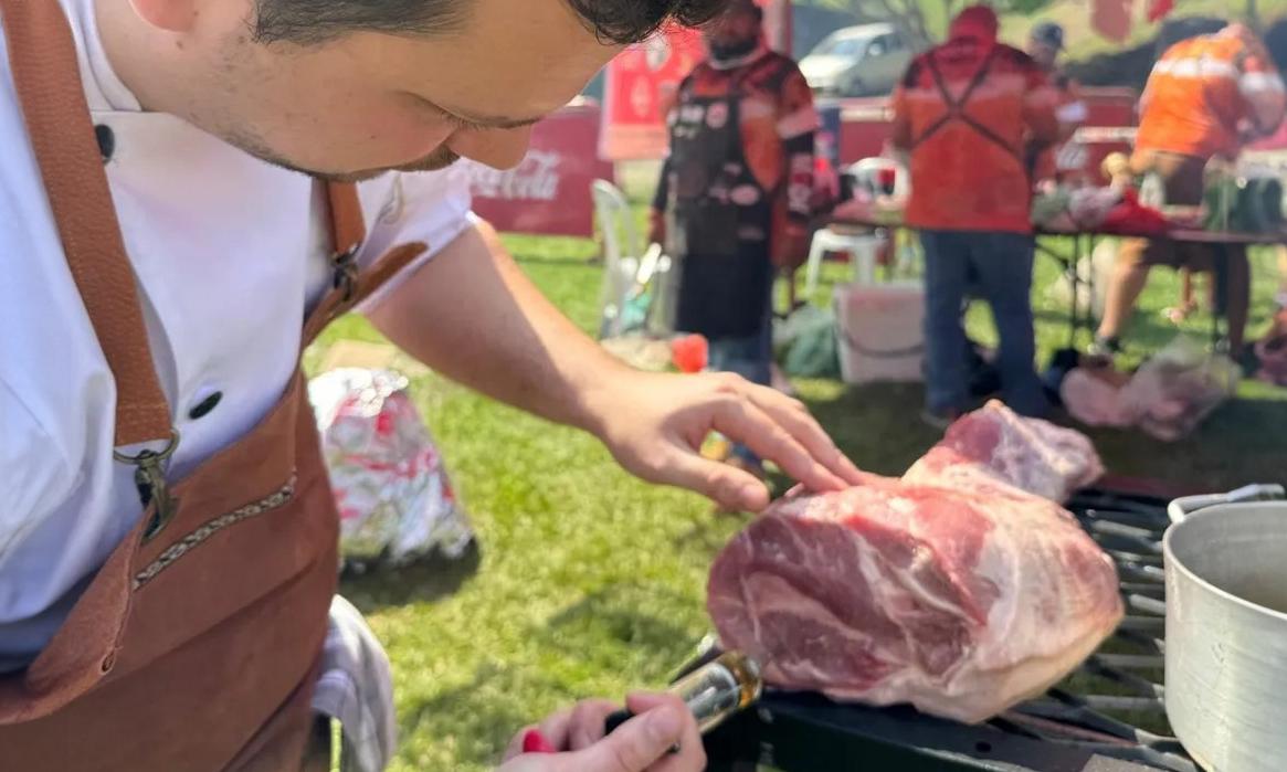 Estudiantes de Gastronomía representaron a Uruguay en Torneo Iberoamericano de Asadores y Parrilleros en Colombia