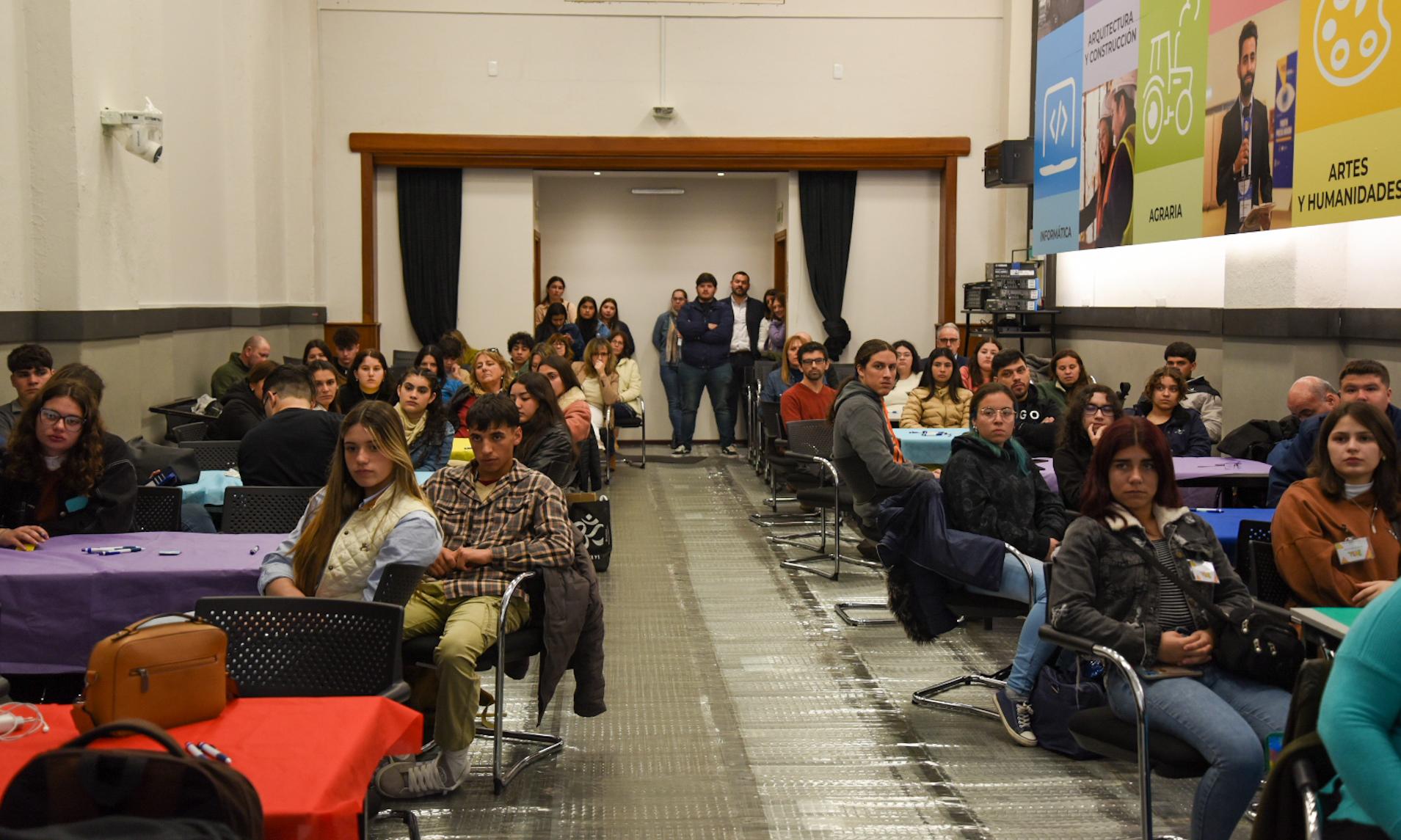 Habilidades Juveniles - Hackathon