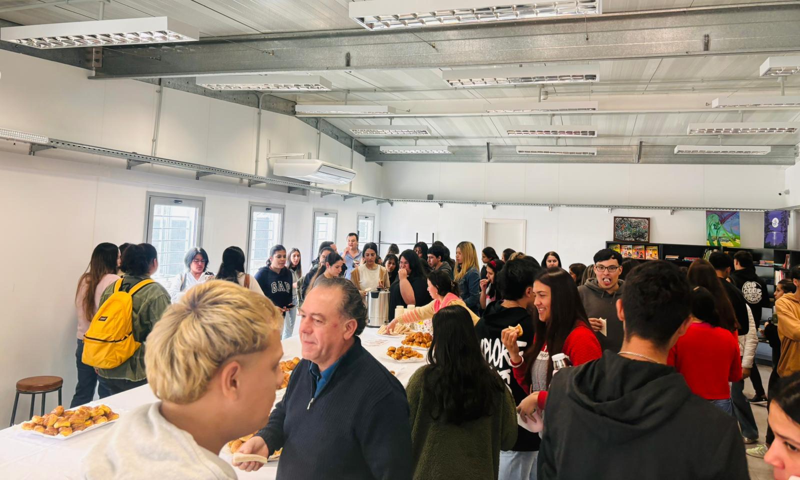 Se llevó a cabo el segundo encuentro por el día Mundial del Turismo en el Instituto de Alta Especialización de Salto bajo el lema “Turismo y Paz”